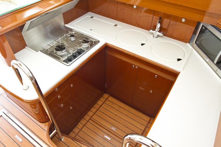 Jeanneau Prestige 46 Fly — photo 14