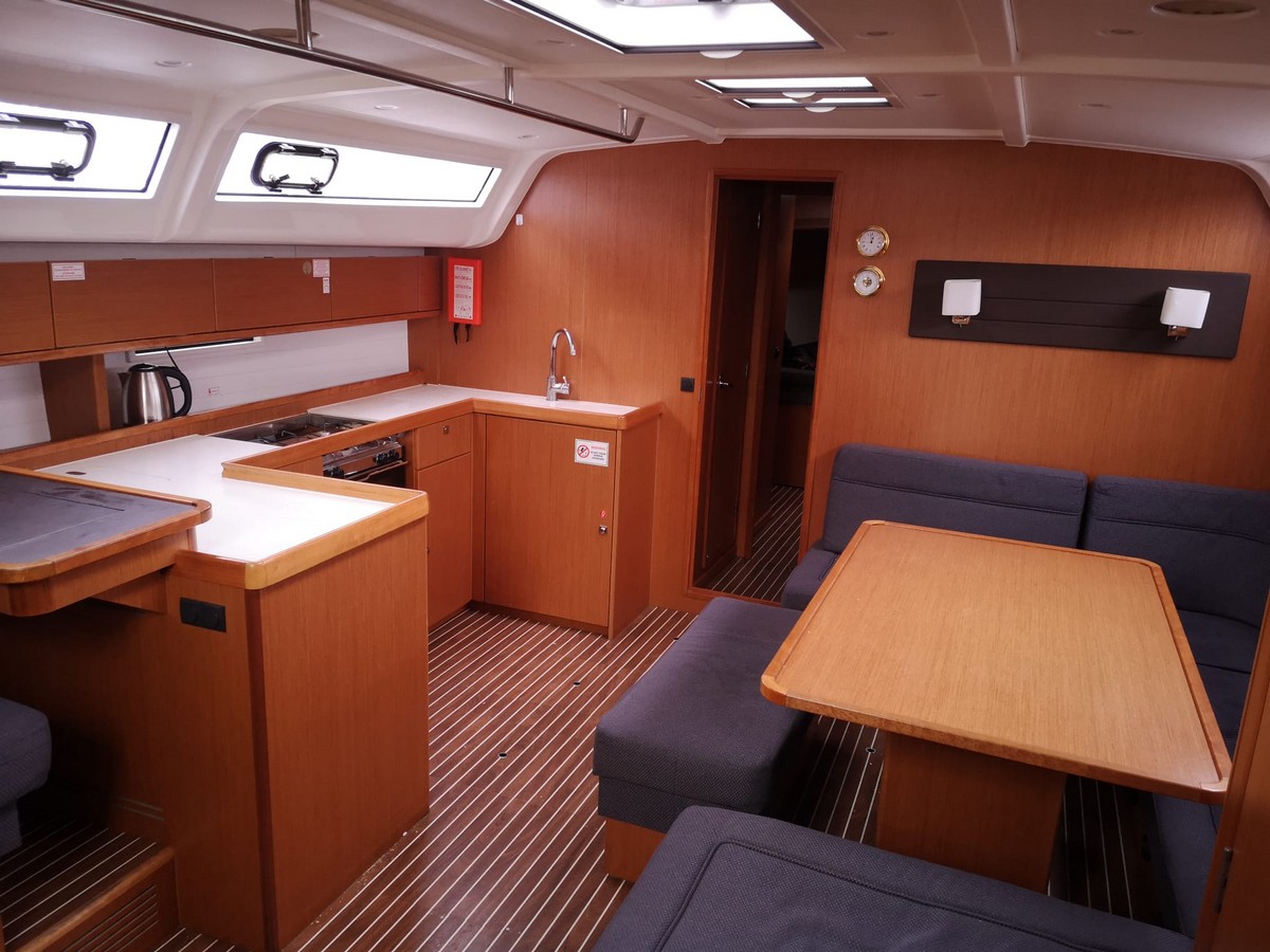 Bavaria 51 — photo 12