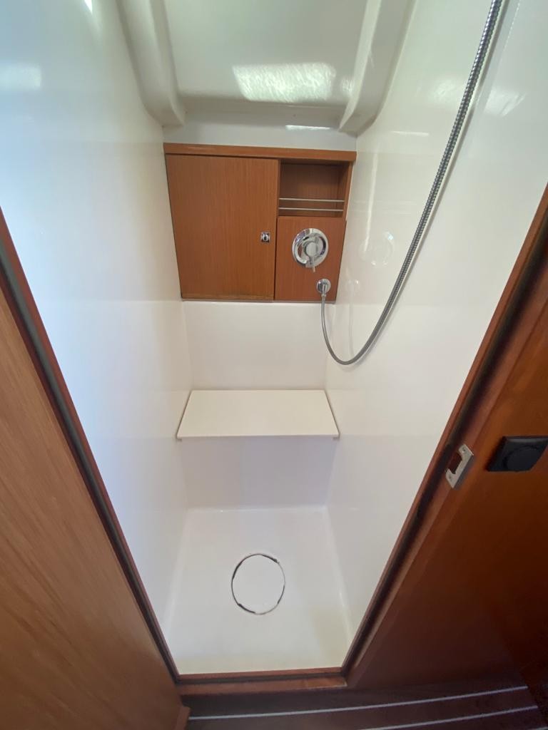 Bavaria 51 — photo 8