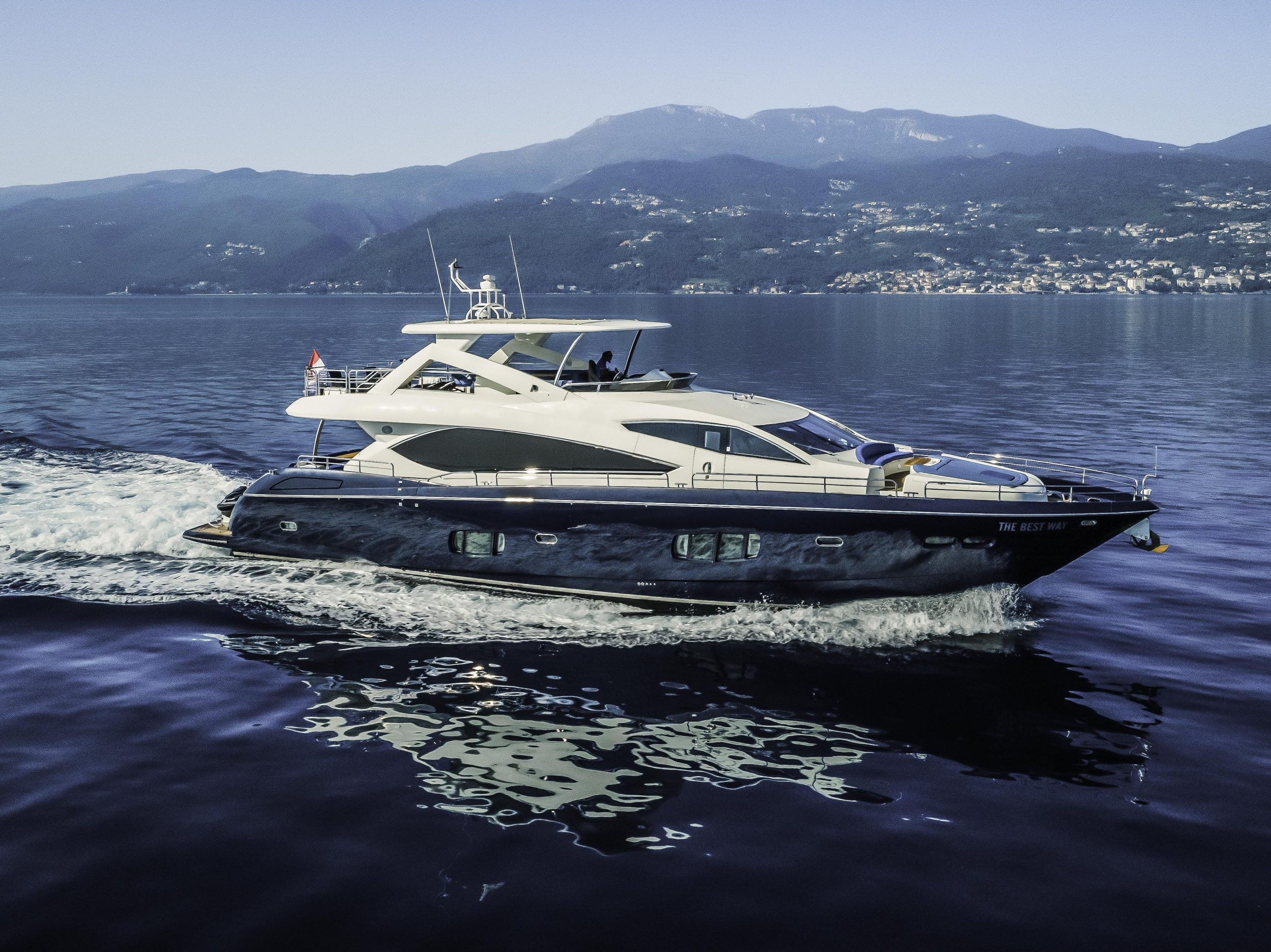 Sunseeker Yacht 86 — photo 1