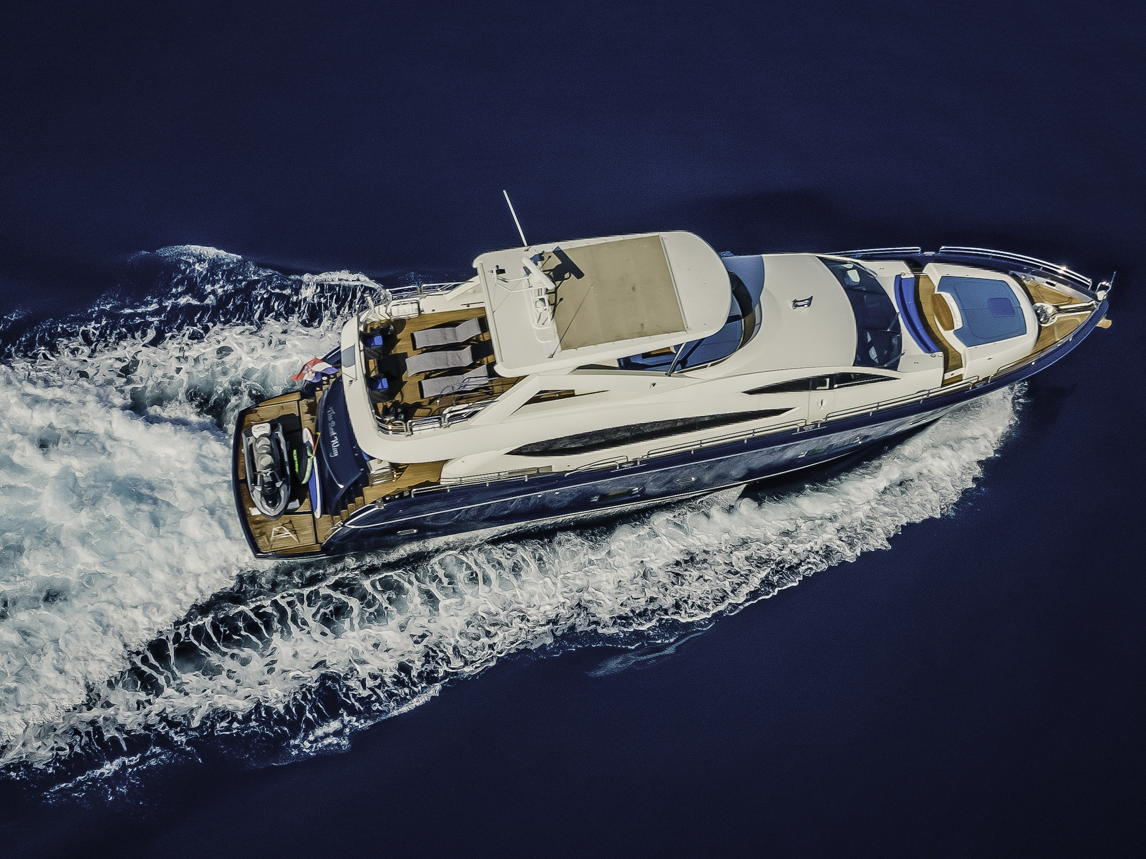 Sunseeker Yacht 86 — photo 16