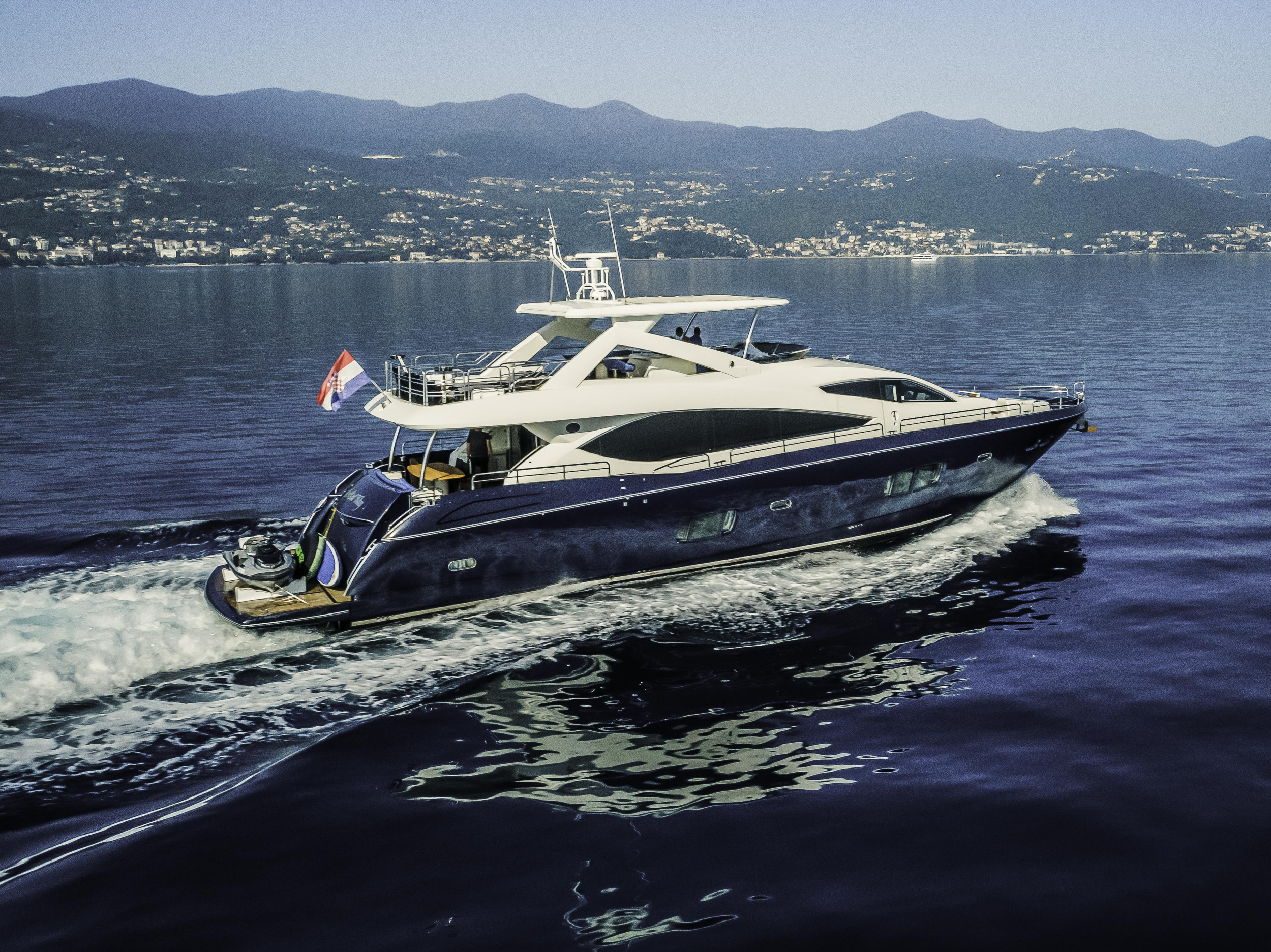 Sunseeker Yacht 86 — photo 14