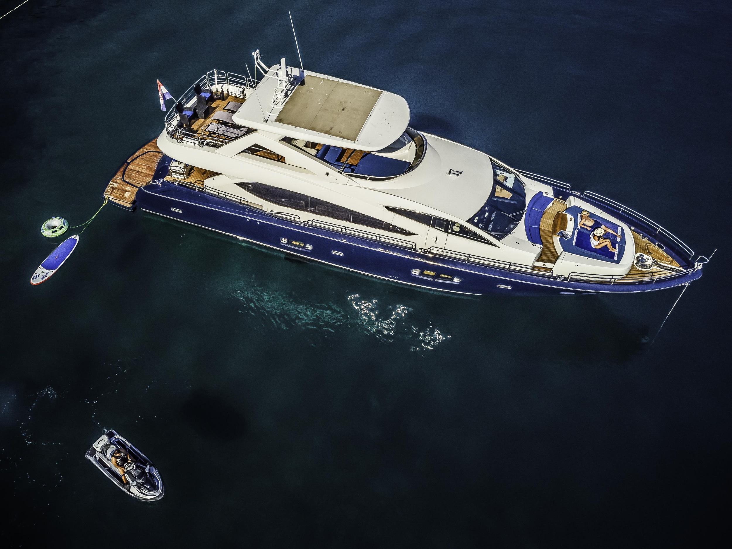 Sunseeker Yacht 86 — photo 12
