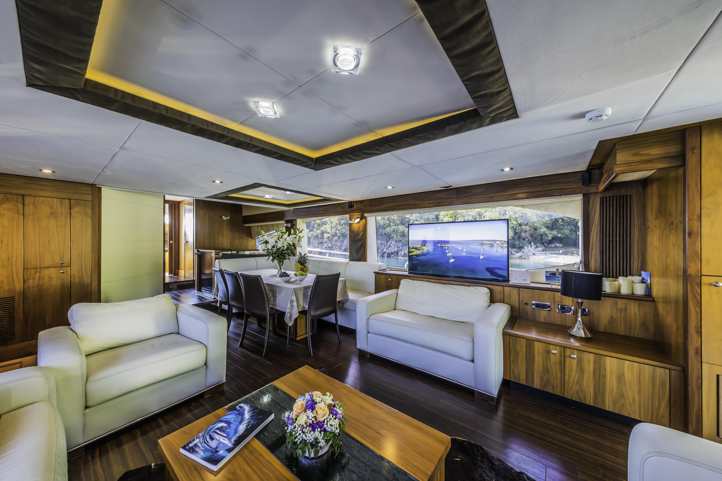 Sunseeker Yacht 86 — photo 11