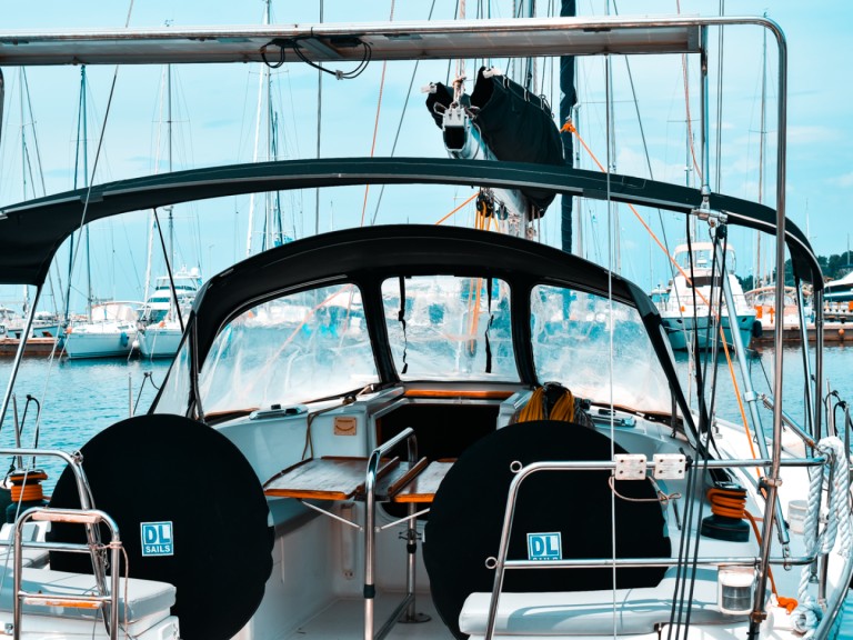 Dufour 385 Grand Large — photo 7