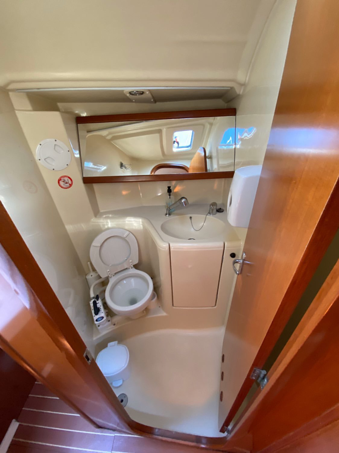 Dufour 385 Grand Large — photo 5