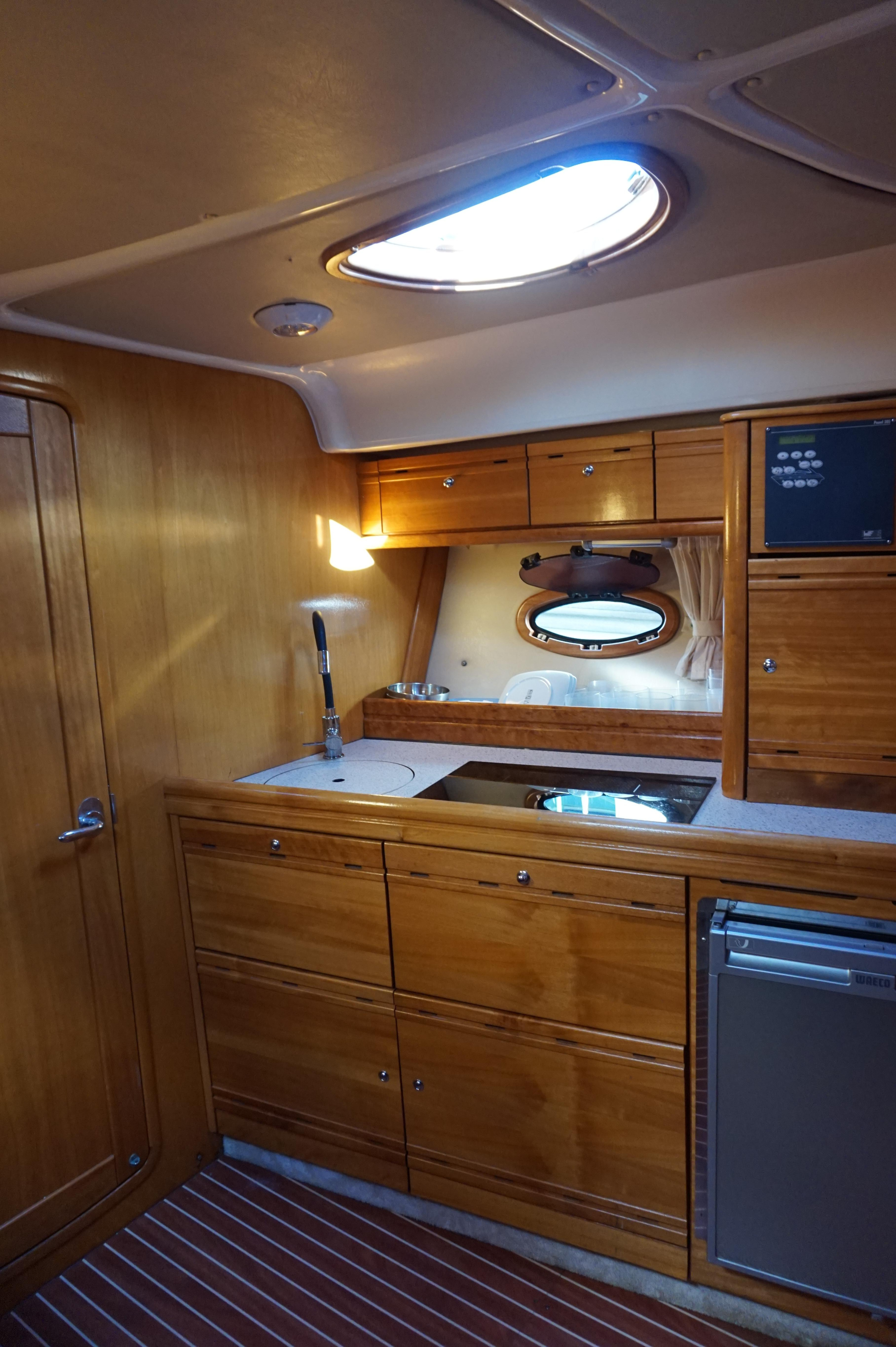 Bavaria Sport 35 — photo 6