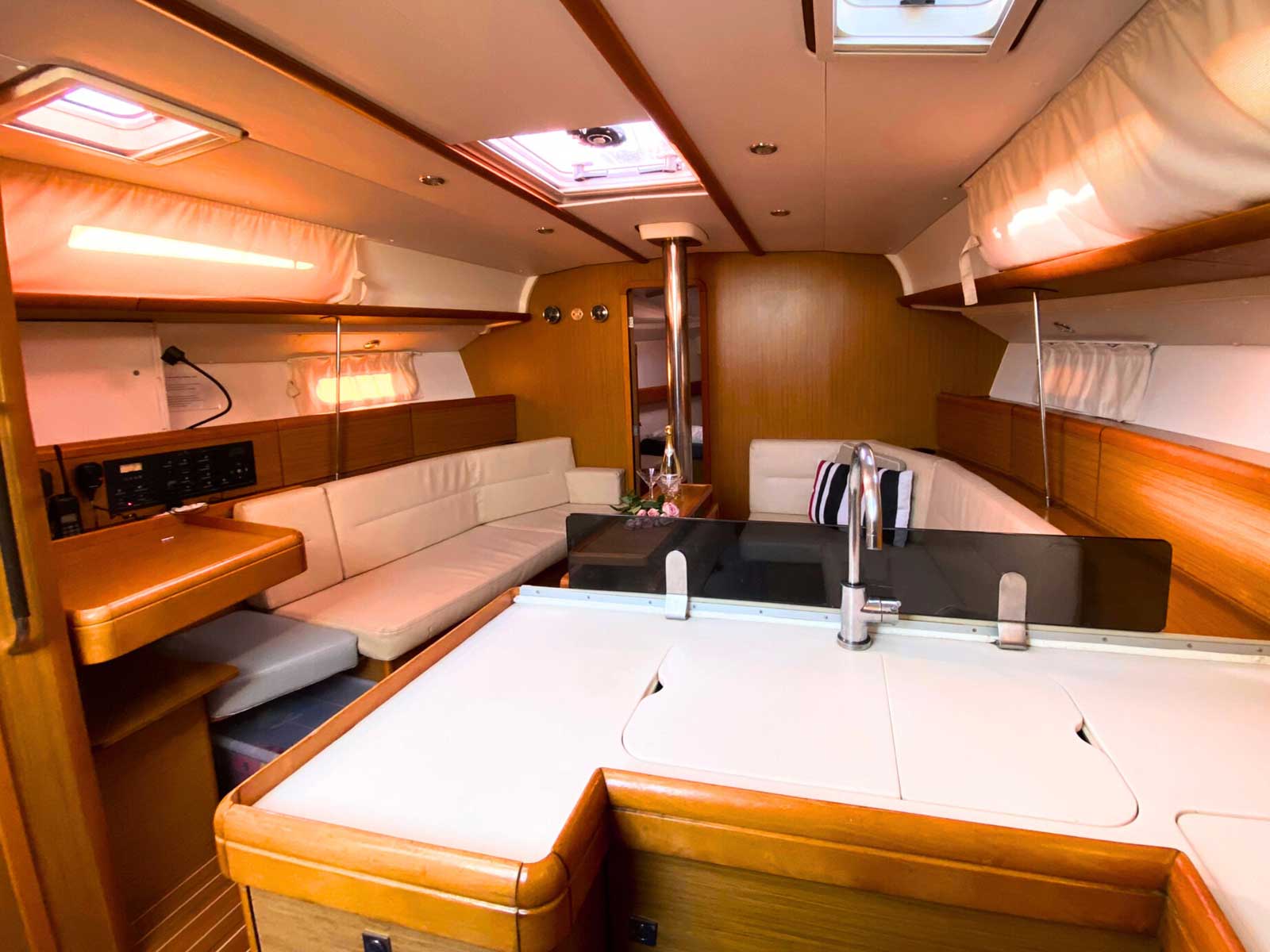 Sun Odyssey 42 i — photo 9