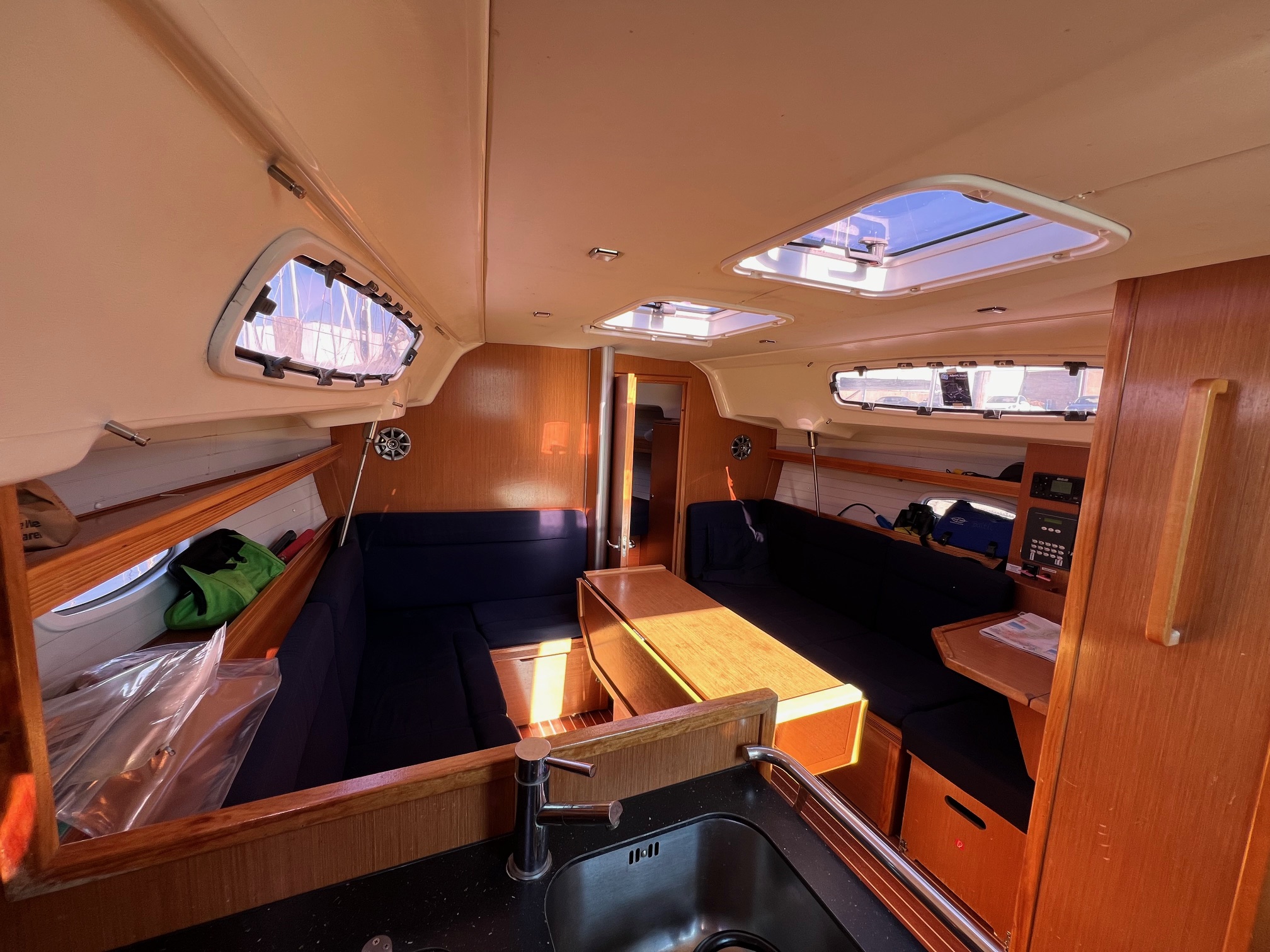 Bavaria 35 Cruiser — photo 7
