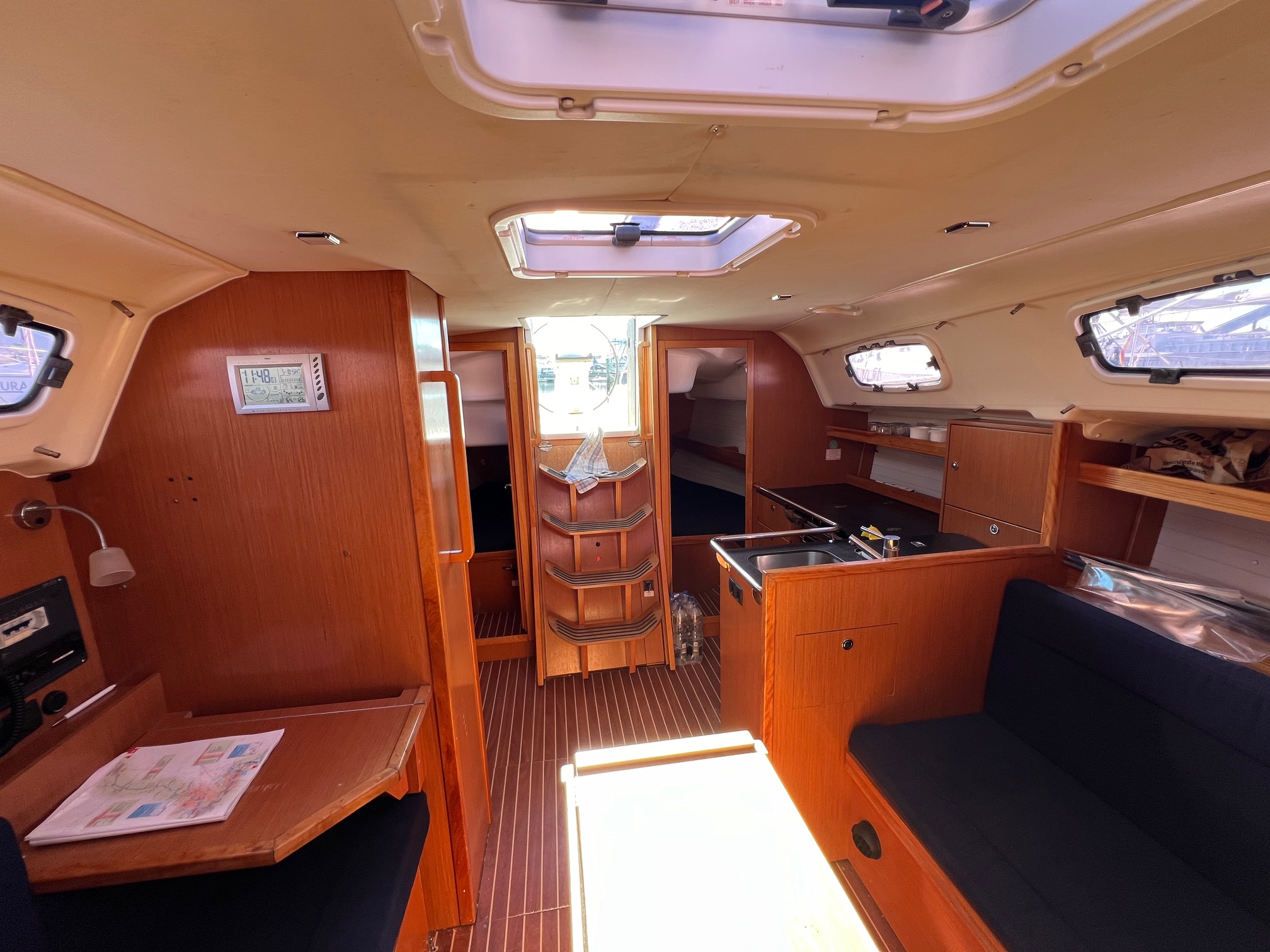 Bavaria 35 Cruiser — photo 4