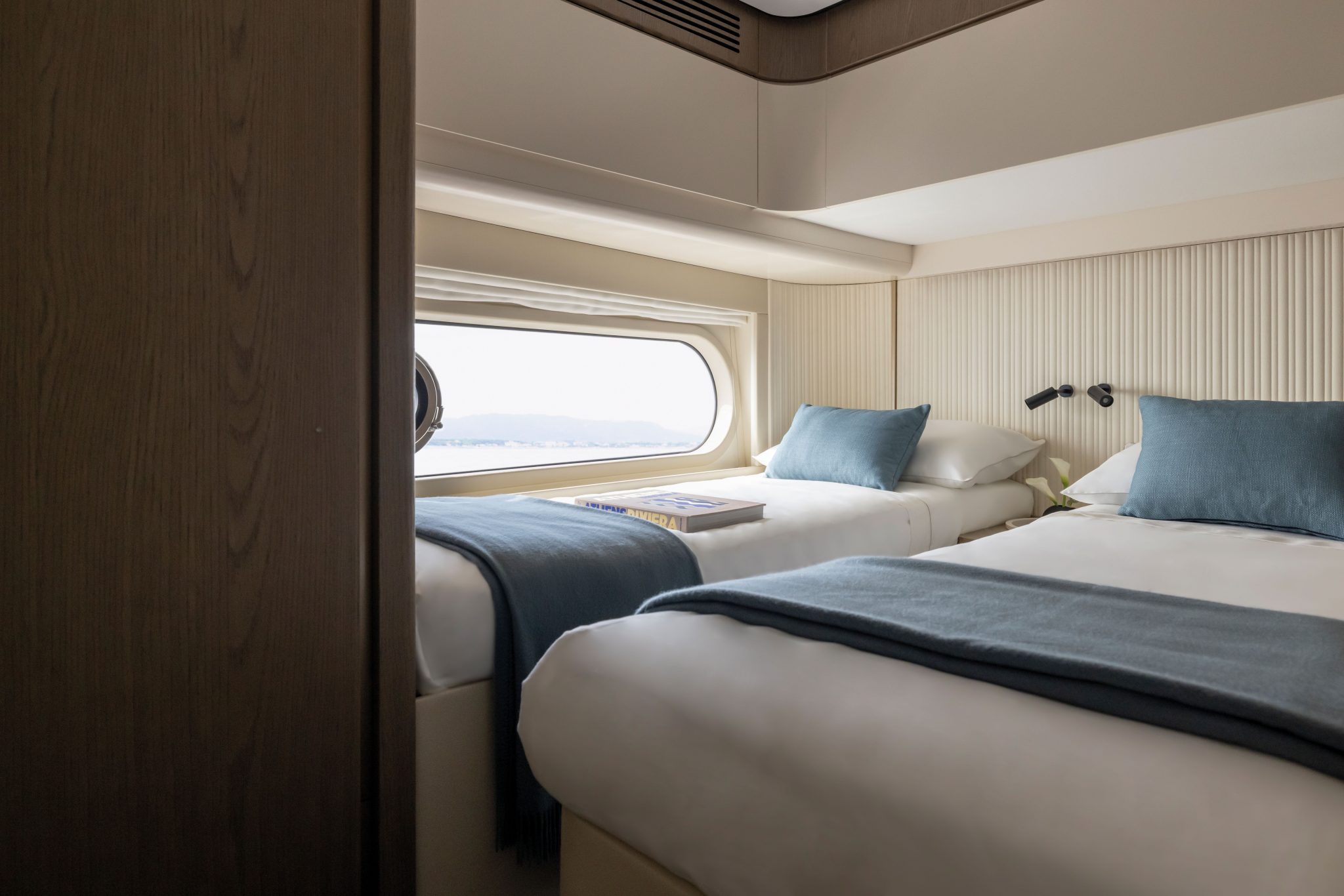 Azimut Magellano 60 — photo 17