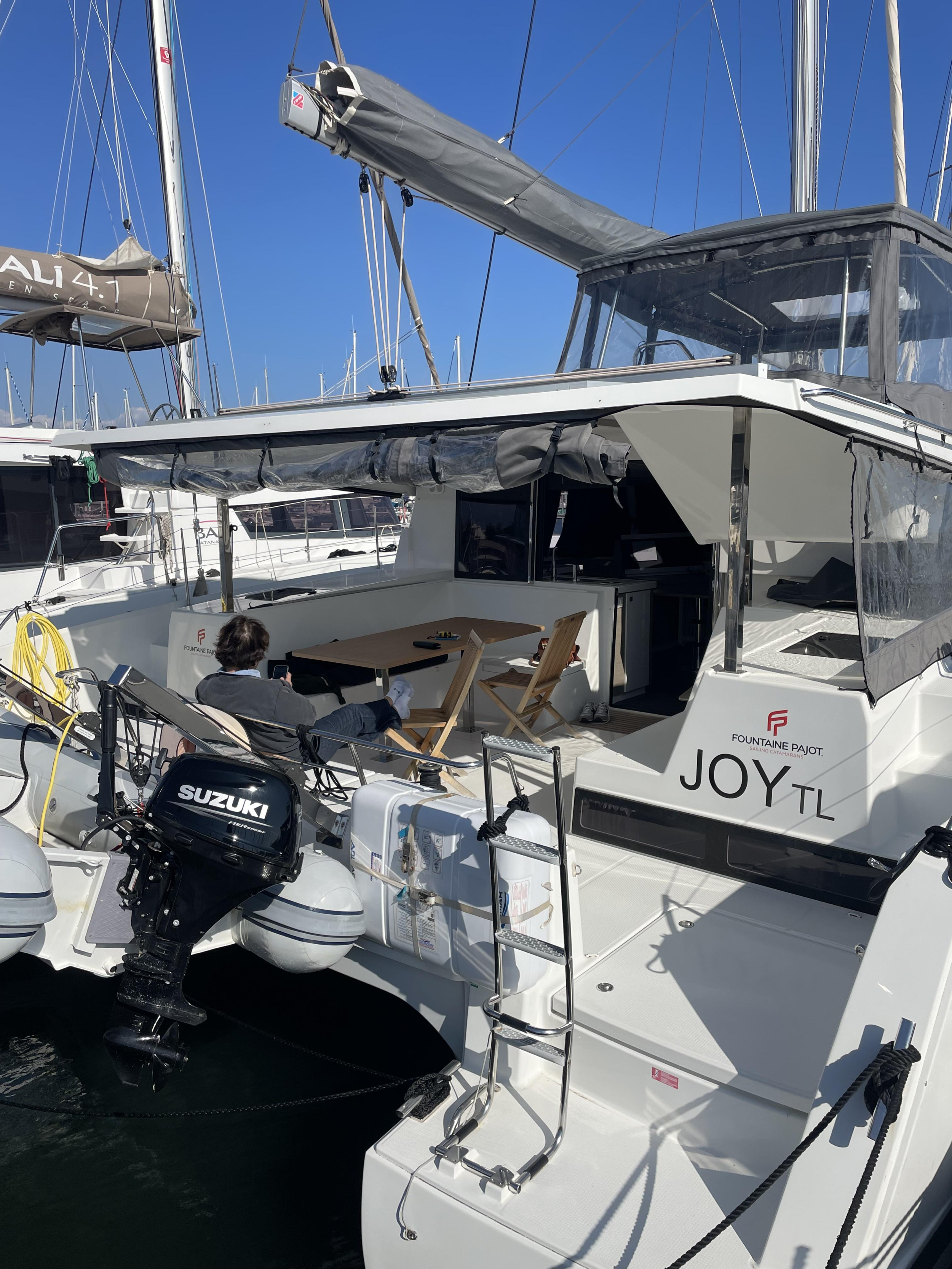 Lucia 40_4 cabins — photo 11