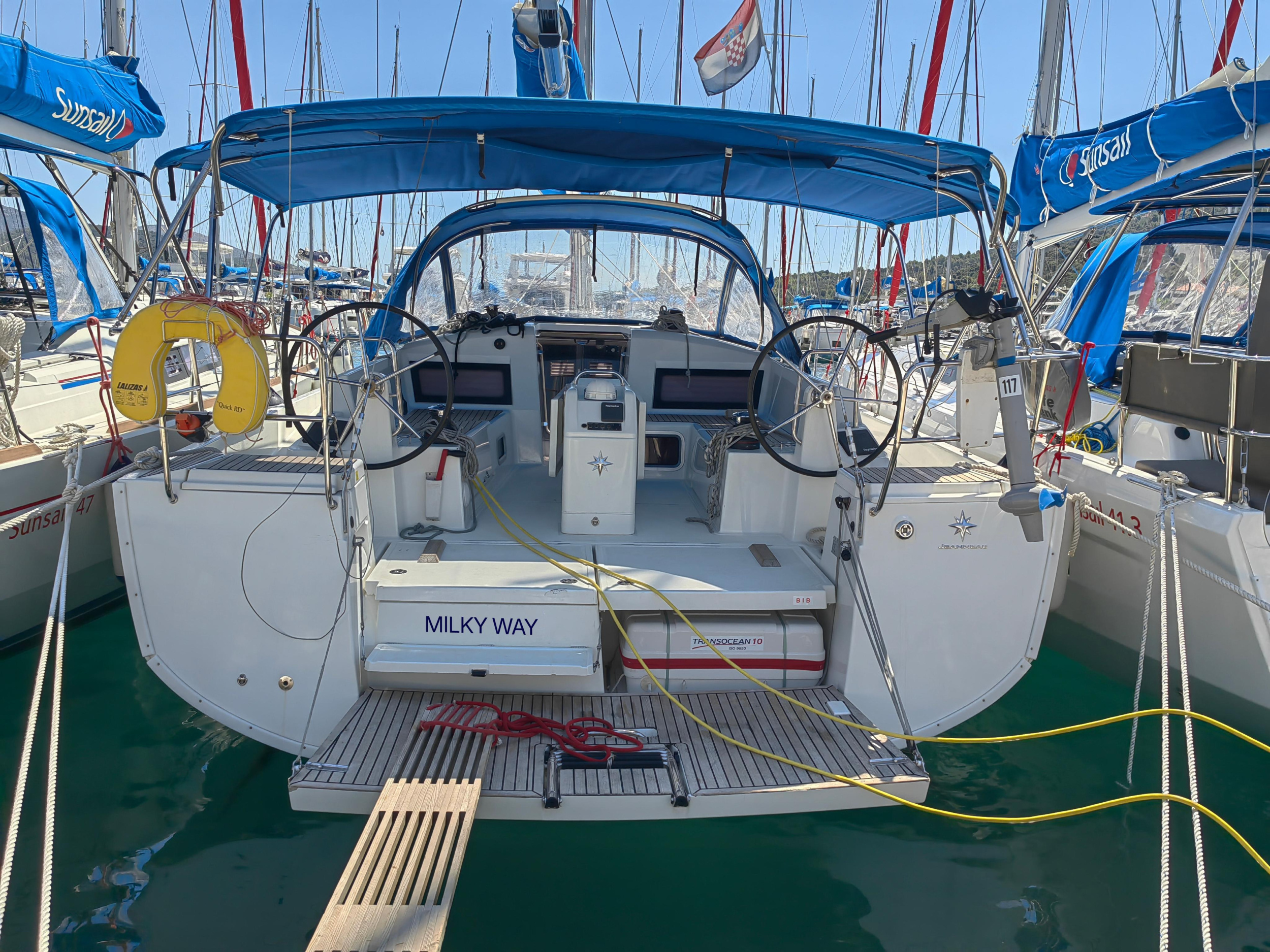 Sun Odyssey 440 — photo 1