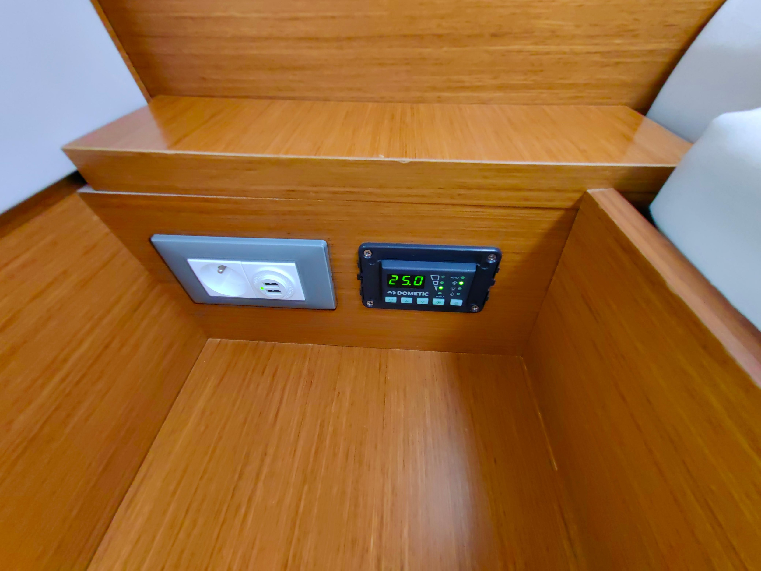 Sun Odyssey 440 — photo 23