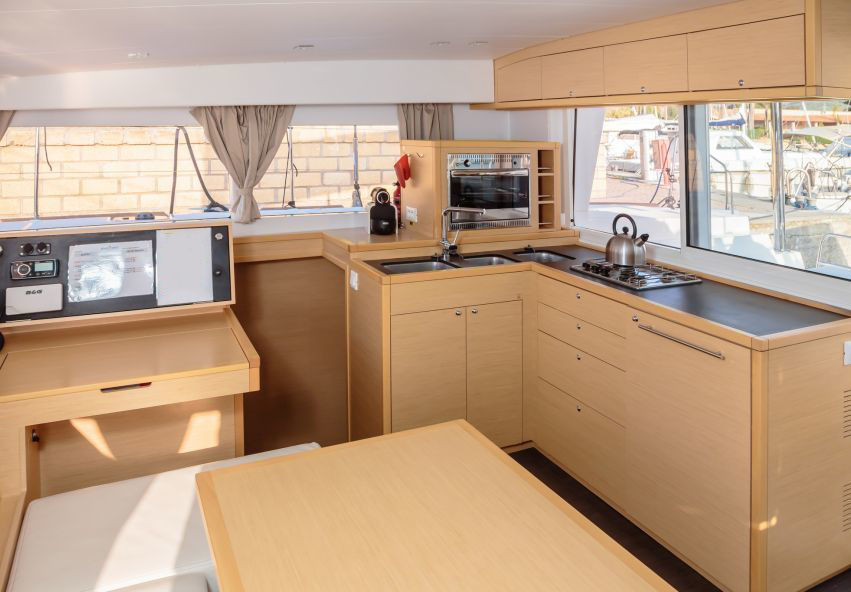 Lagoon 400 S2 — photo 14