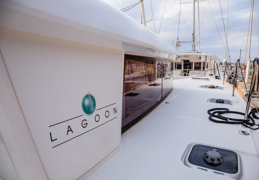 Lagoon 400 S2 — photo 19