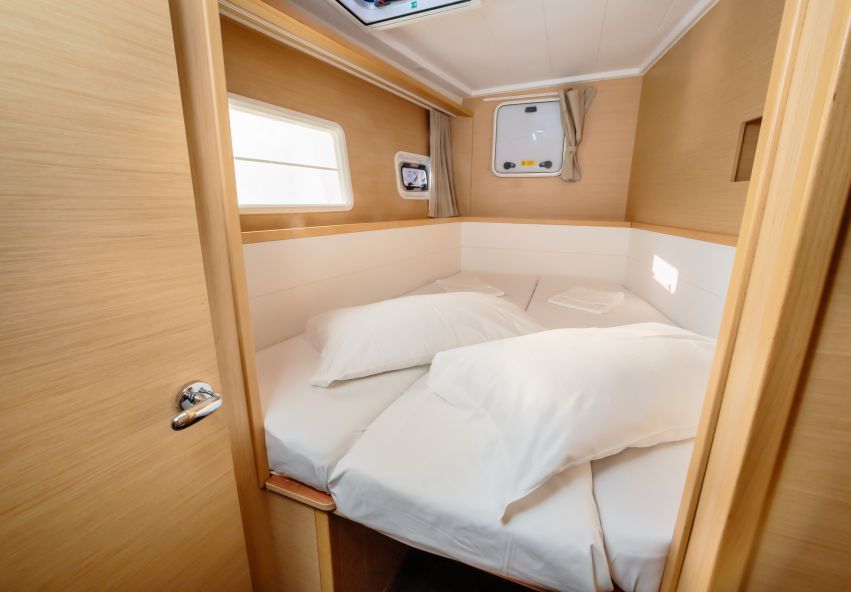 Lagoon 400 S2 — photo 7