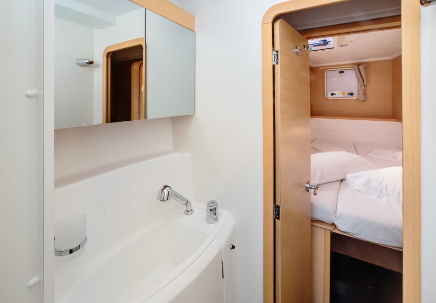 Lagoon 400 S2 — photo 15