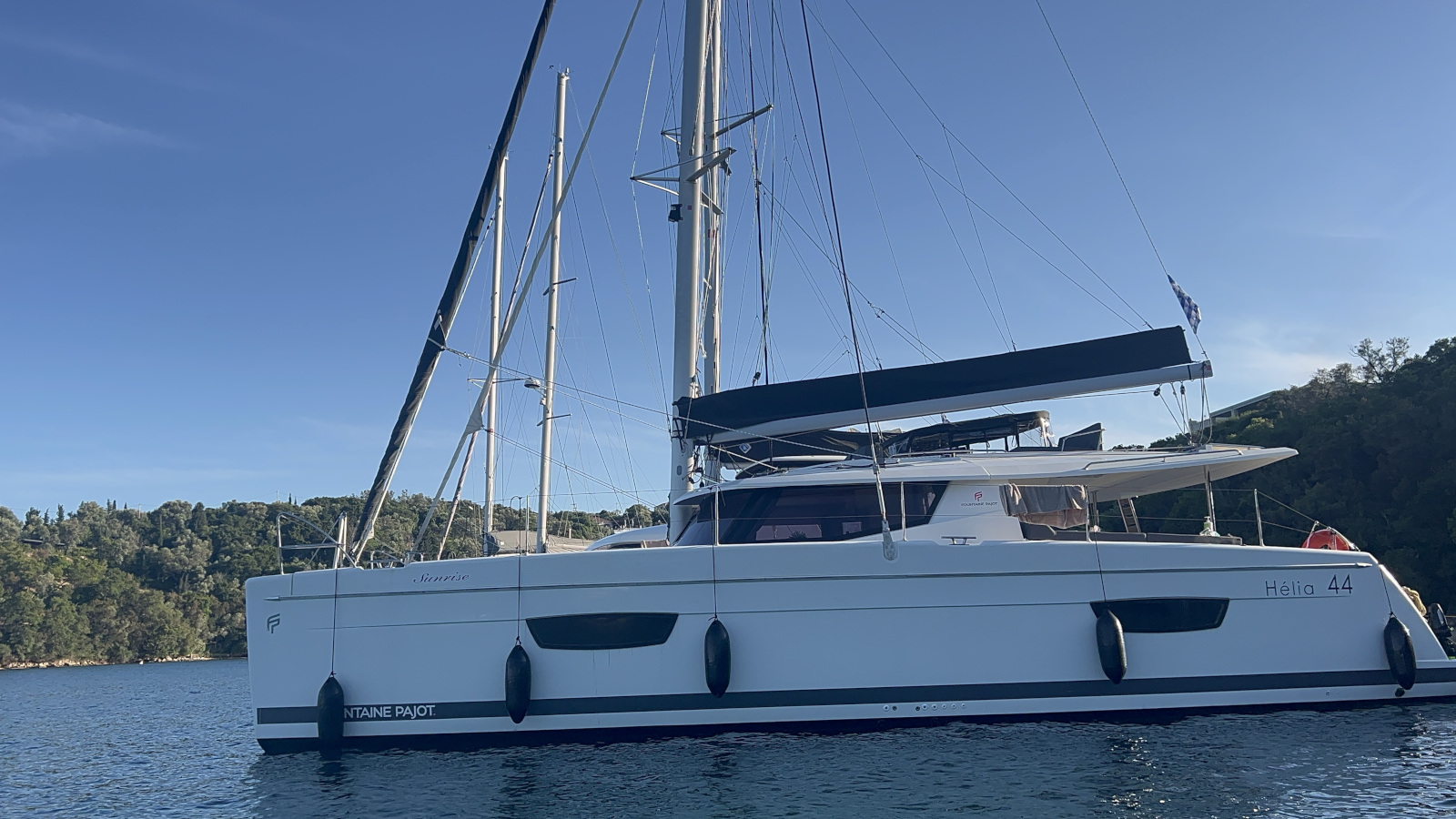 Helia 44 — photo 15