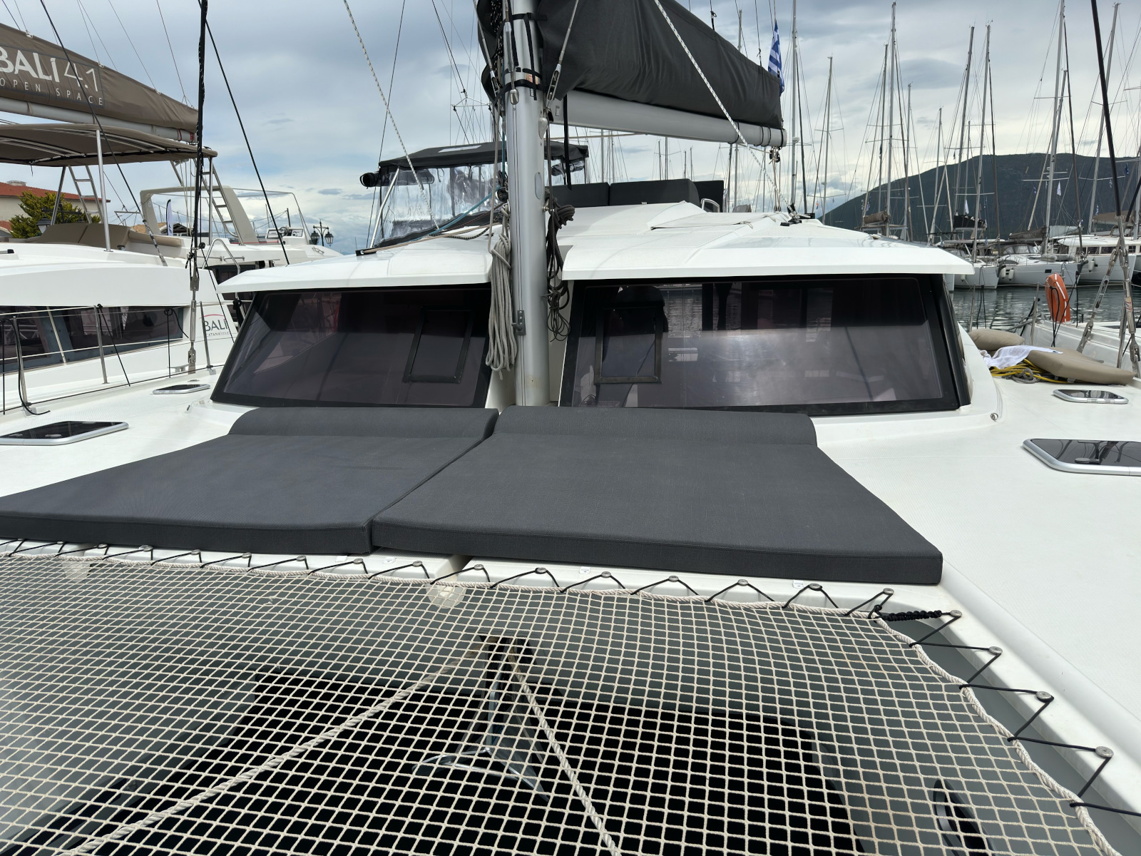 Helia 44 — photo 18