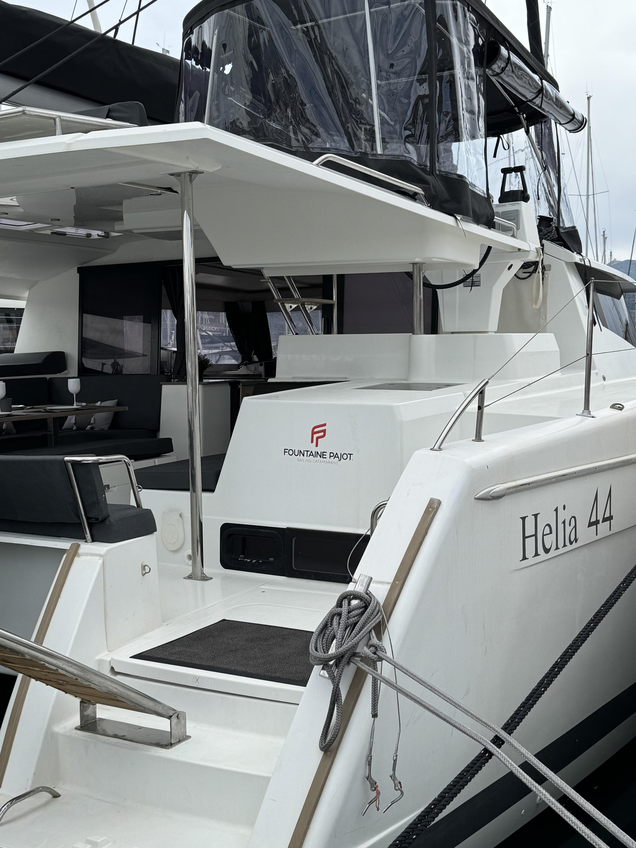 Helia 44 — photo 17