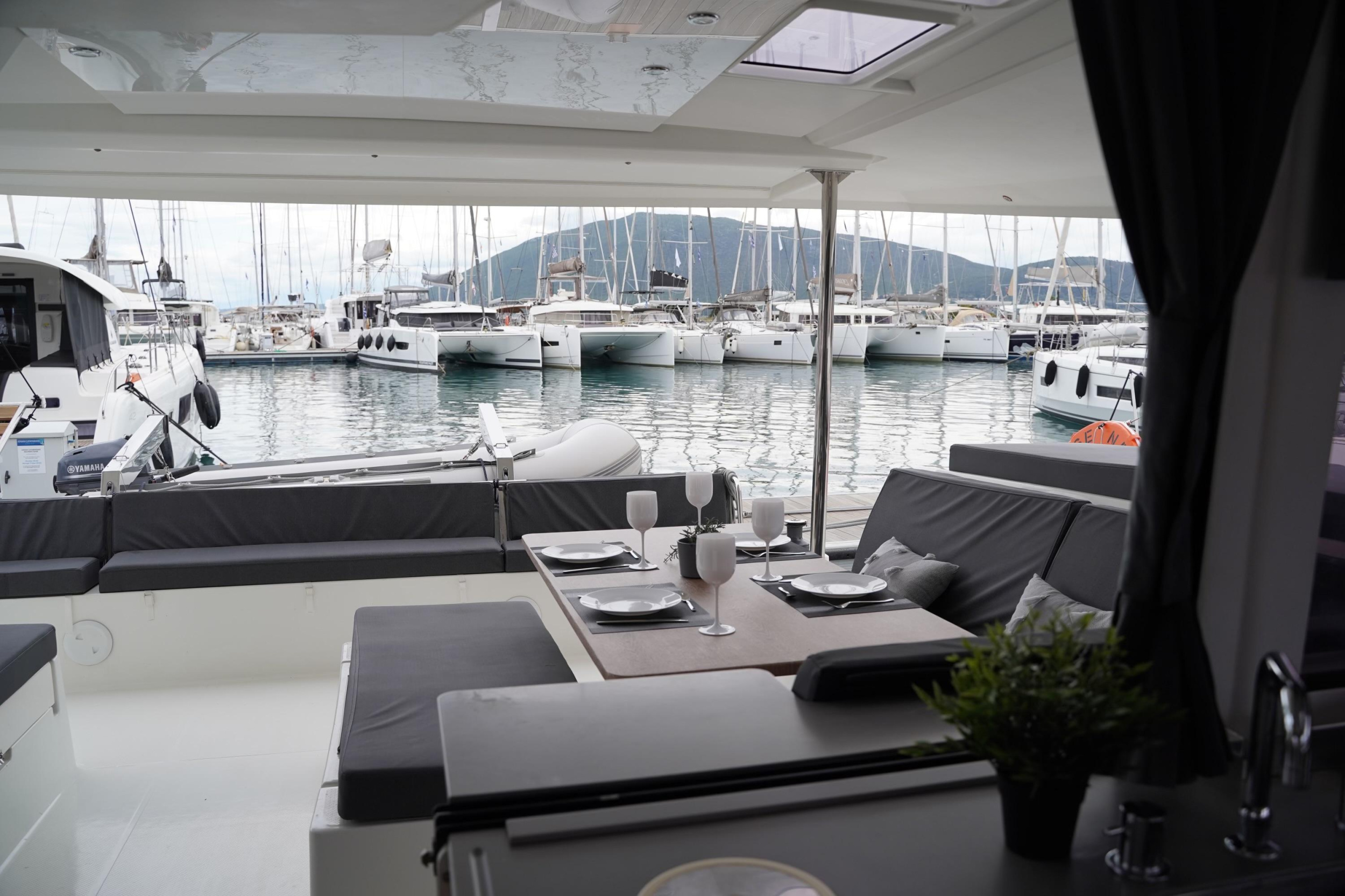 Helia 44 — photo 14