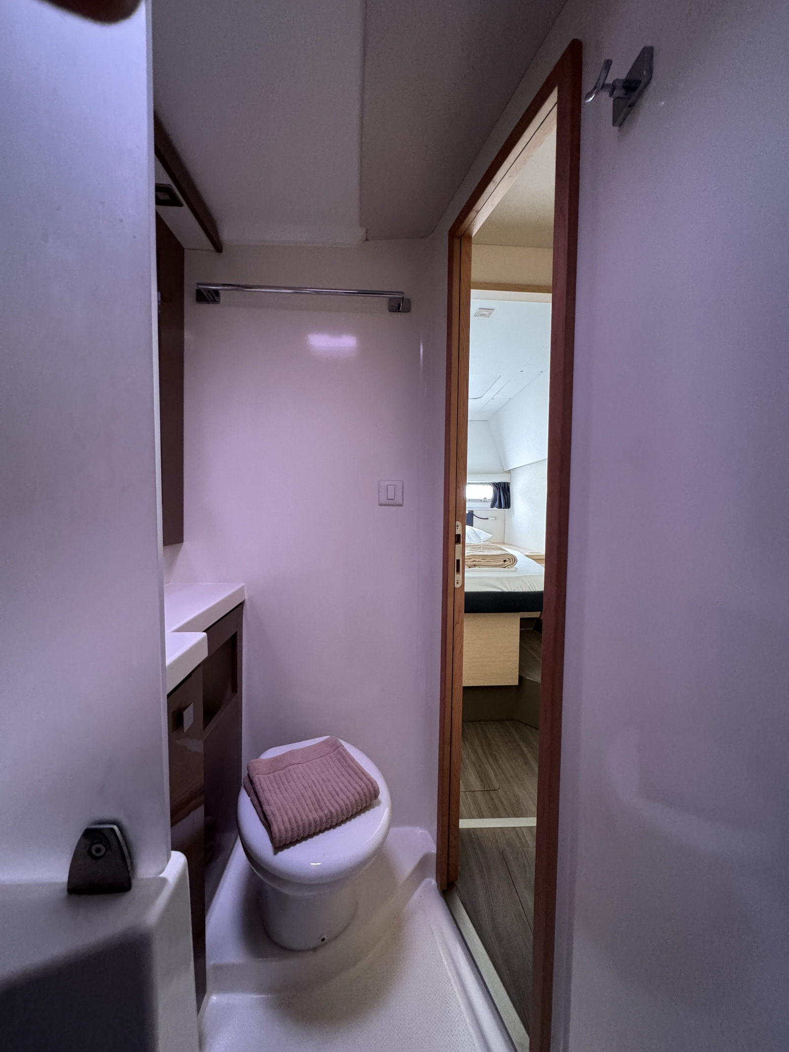 Helia 44 — photo 9