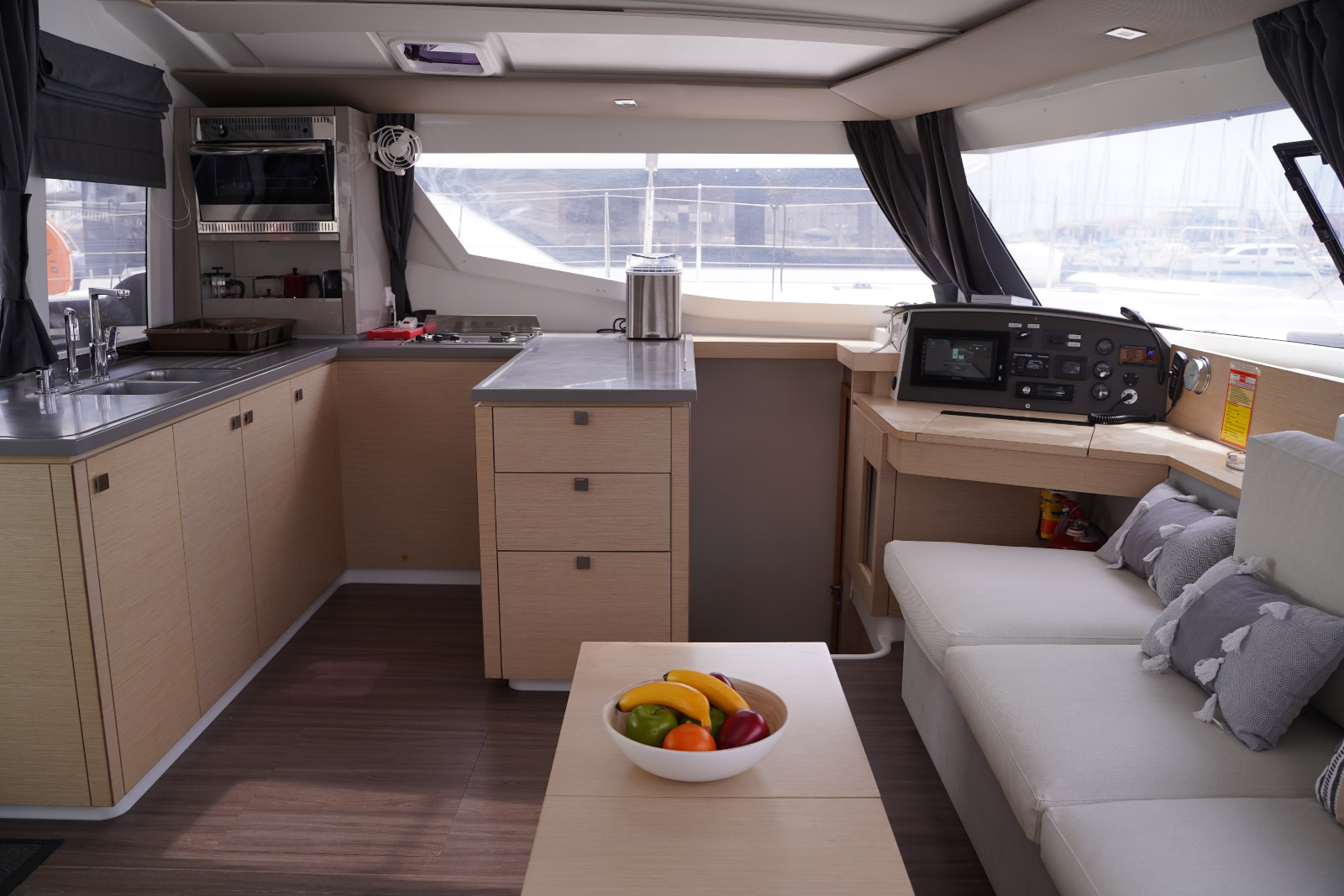 Helia 44 — photo 21