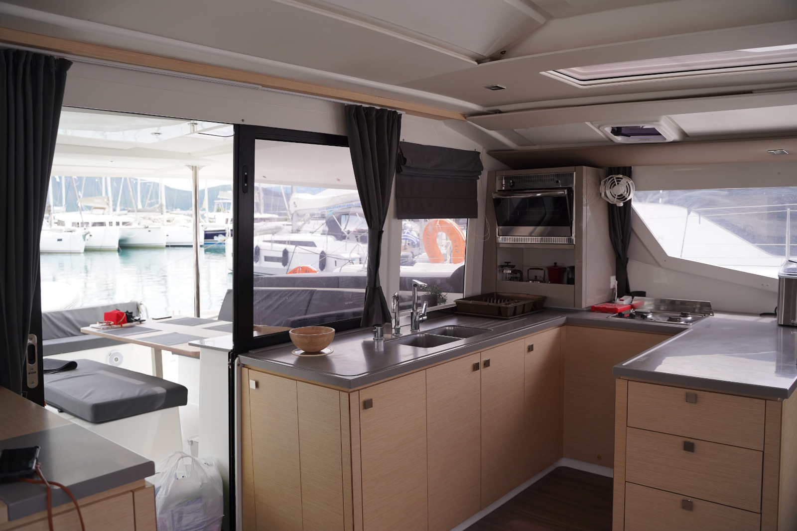 Helia 44 — photo 20