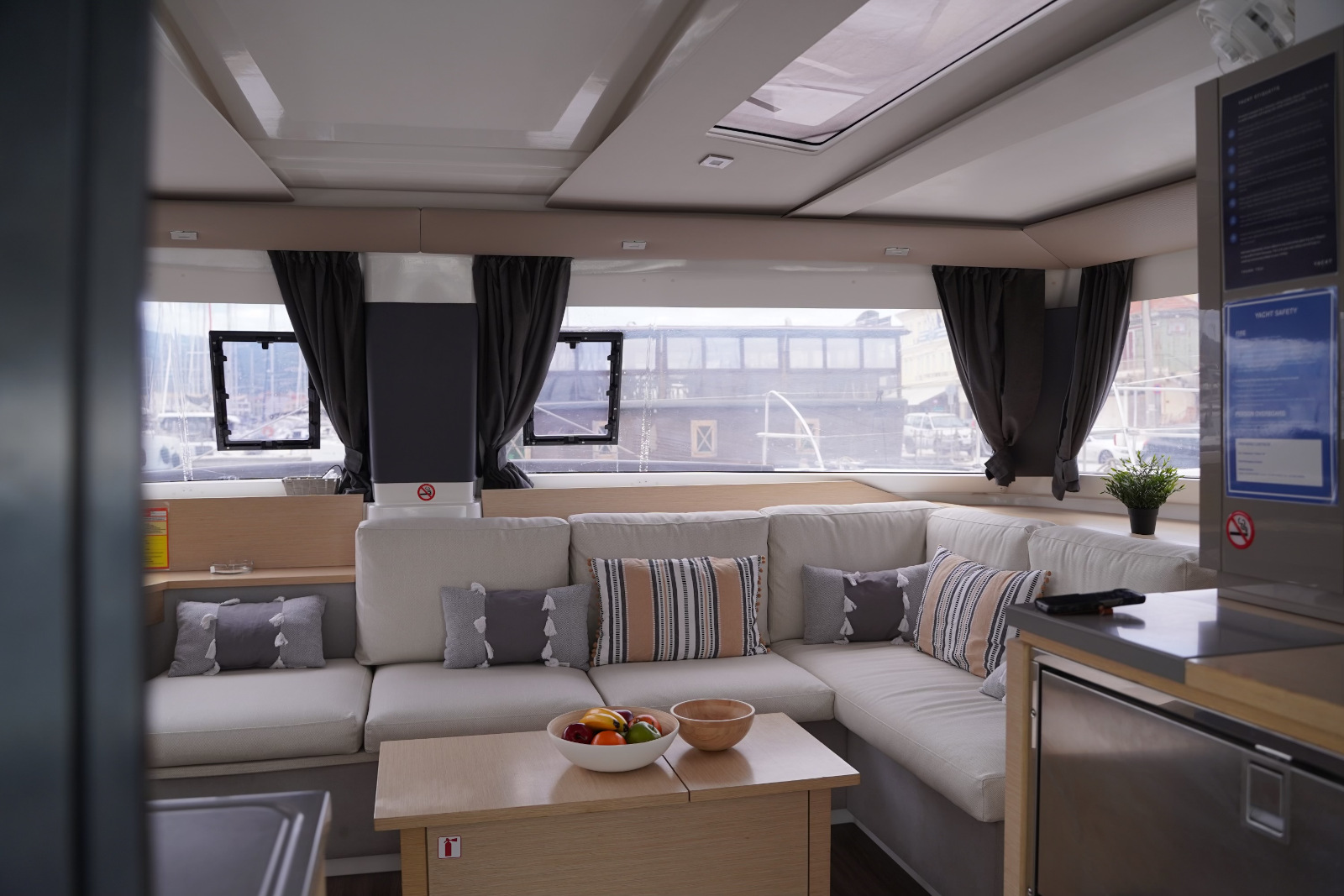 Helia 44 — photo 30