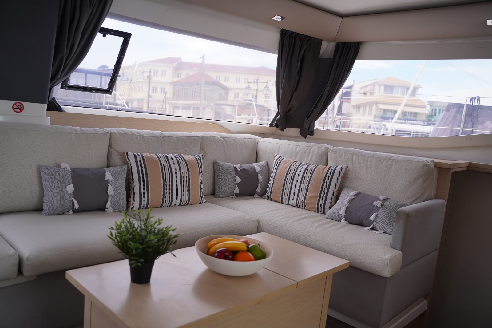 Helia 44 — photo 19