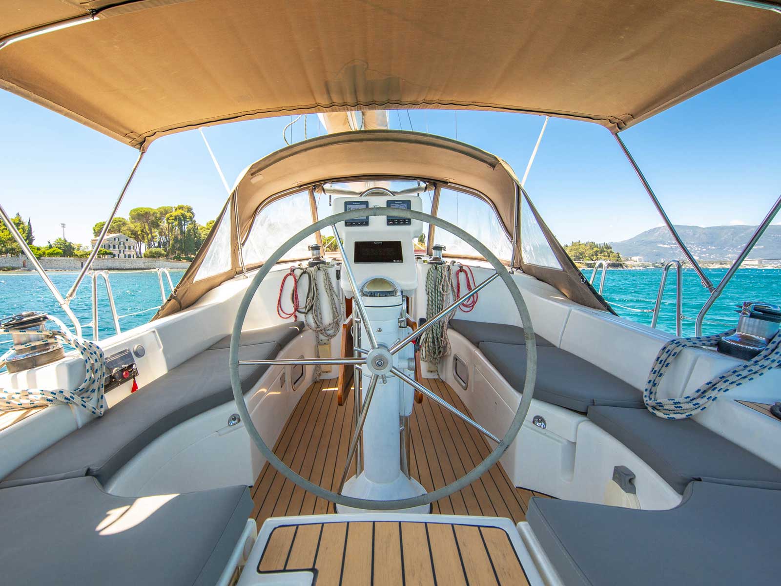 Oceanis 423 Clipper — photo 9
