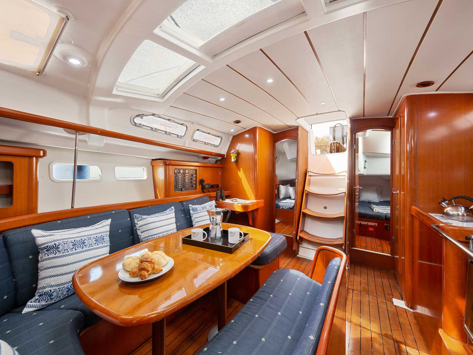 Oceanis 423 Clipper — photo 20