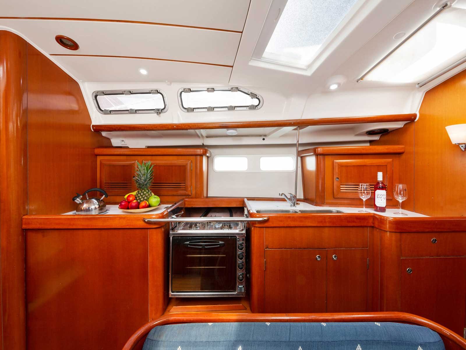 Oceanis 423 Clipper — photo 4