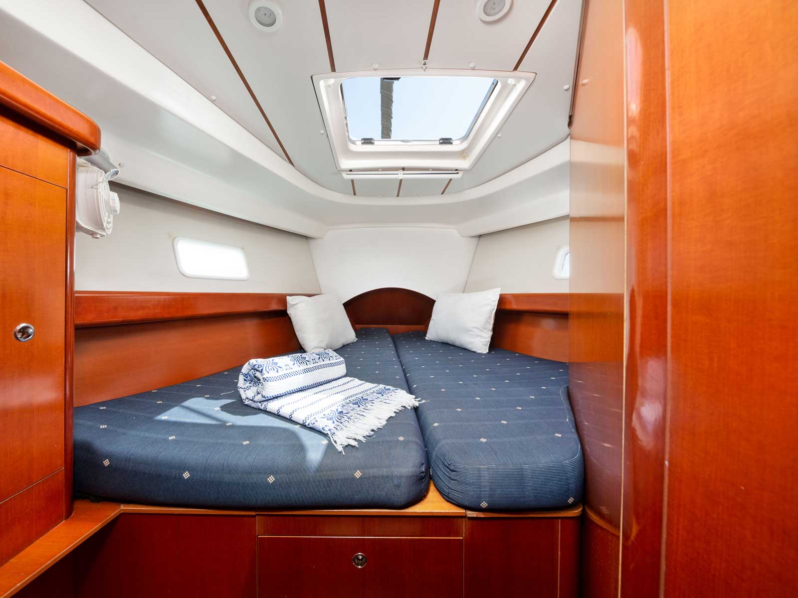Oceanis 423 Clipper — photo 17
