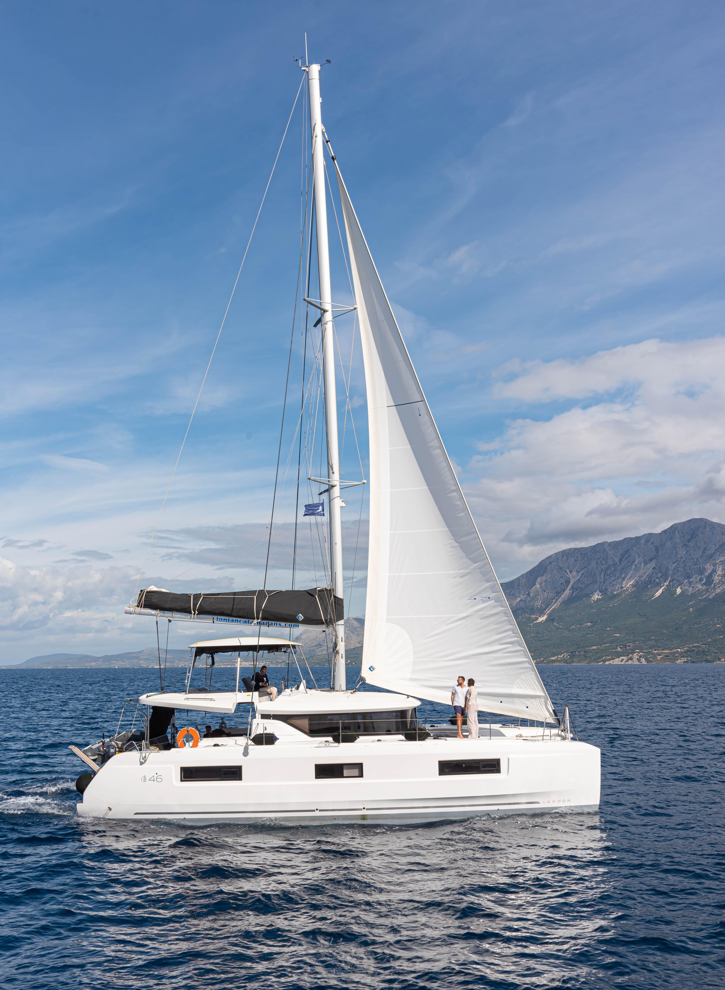 Lagoon 46-12pax — photo 10