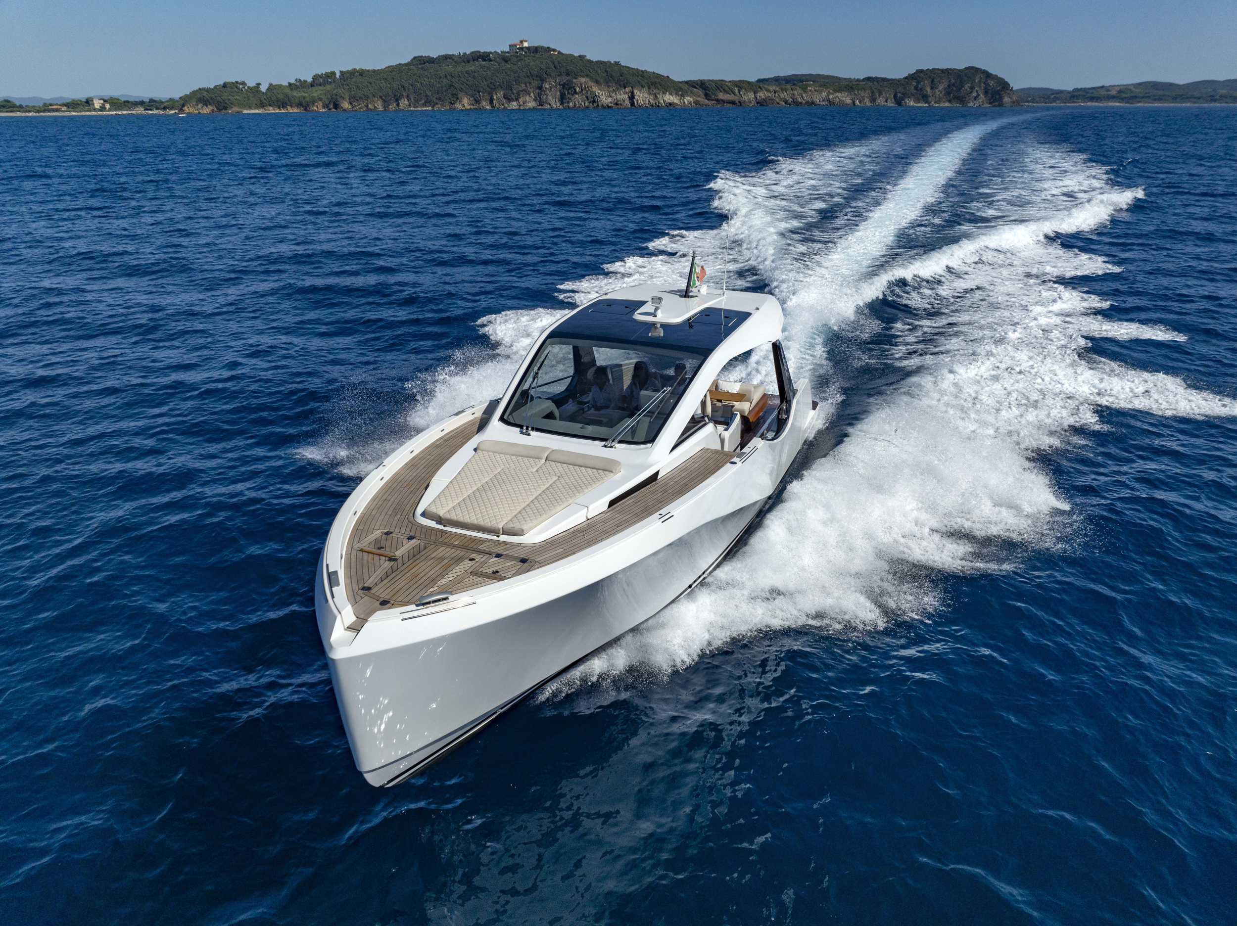 IY 43 Veloce — photo 24
