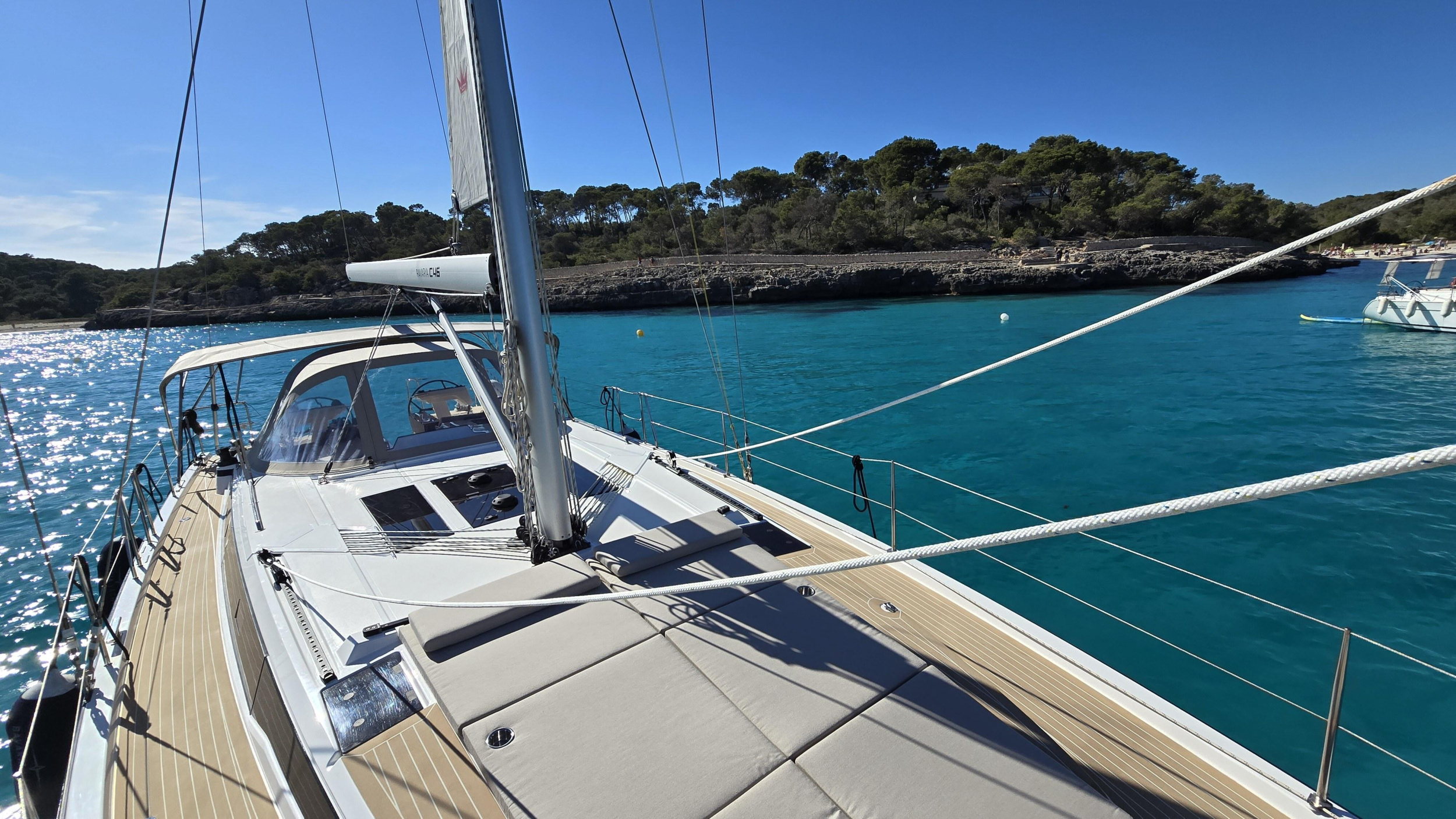 Bavaria C46 — photo 13