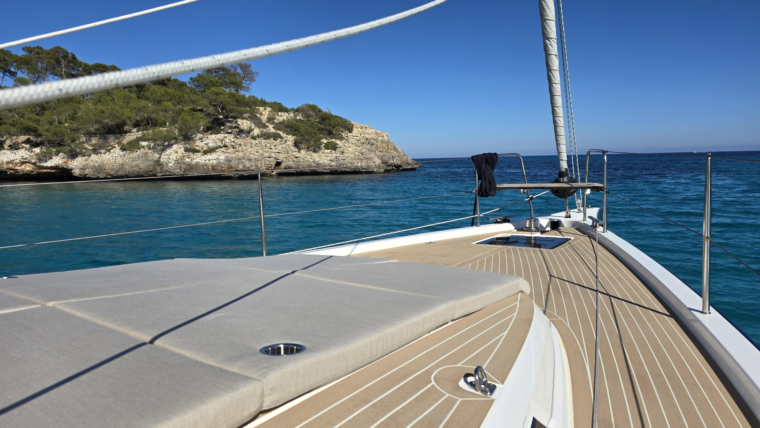 Bavaria C46 — photo 11
