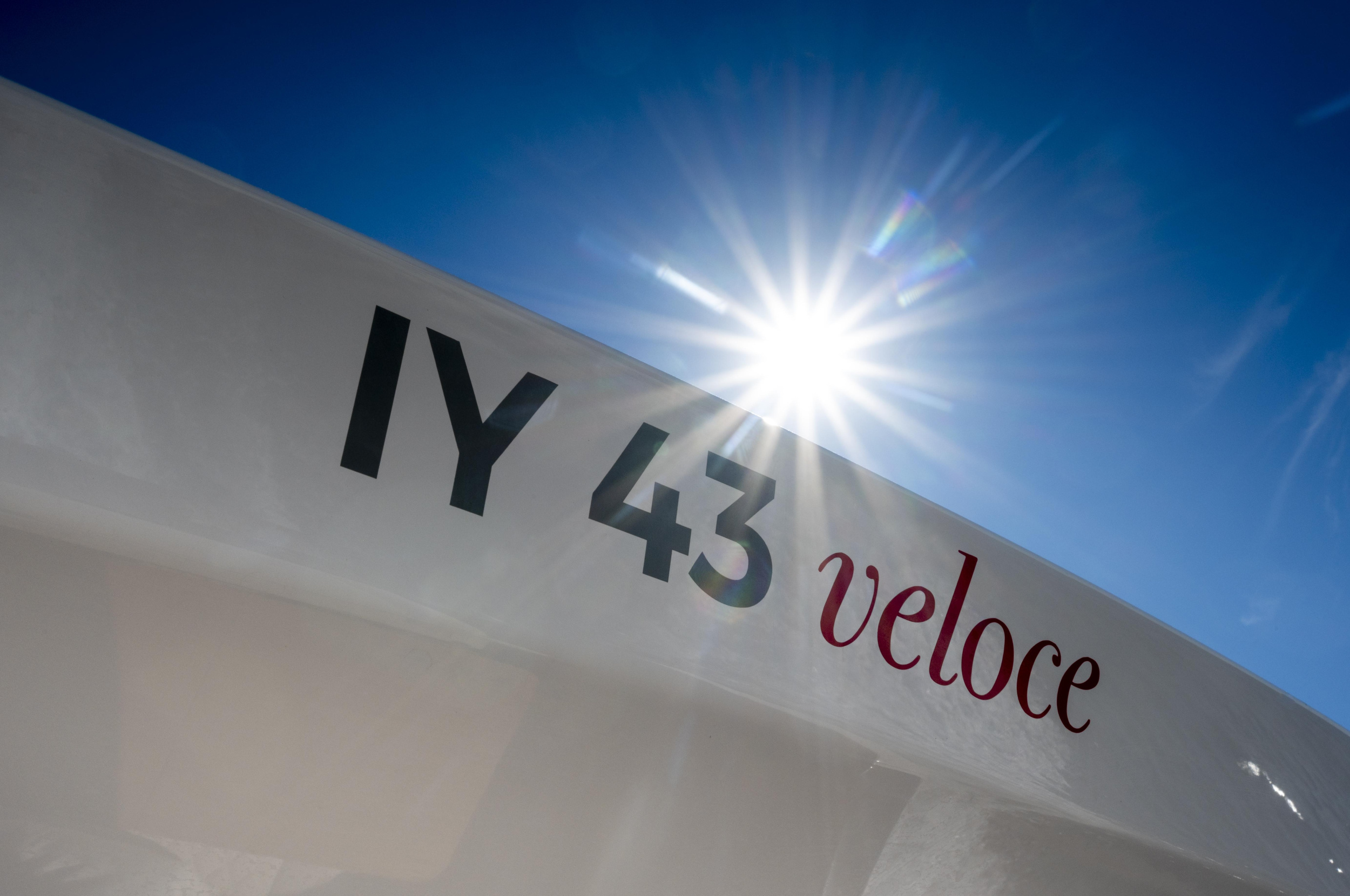IY 43 Veloce — photo 25