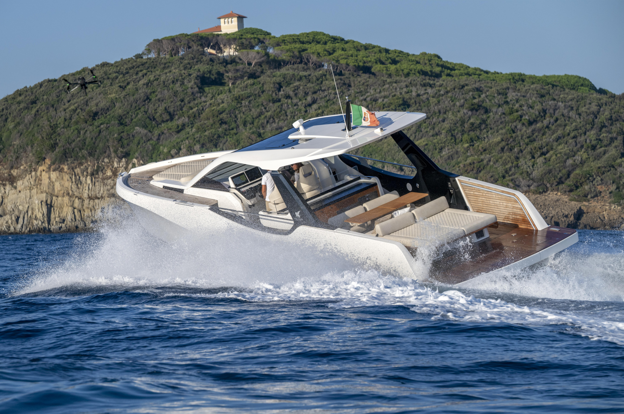 IY 43 Veloce — photo 46