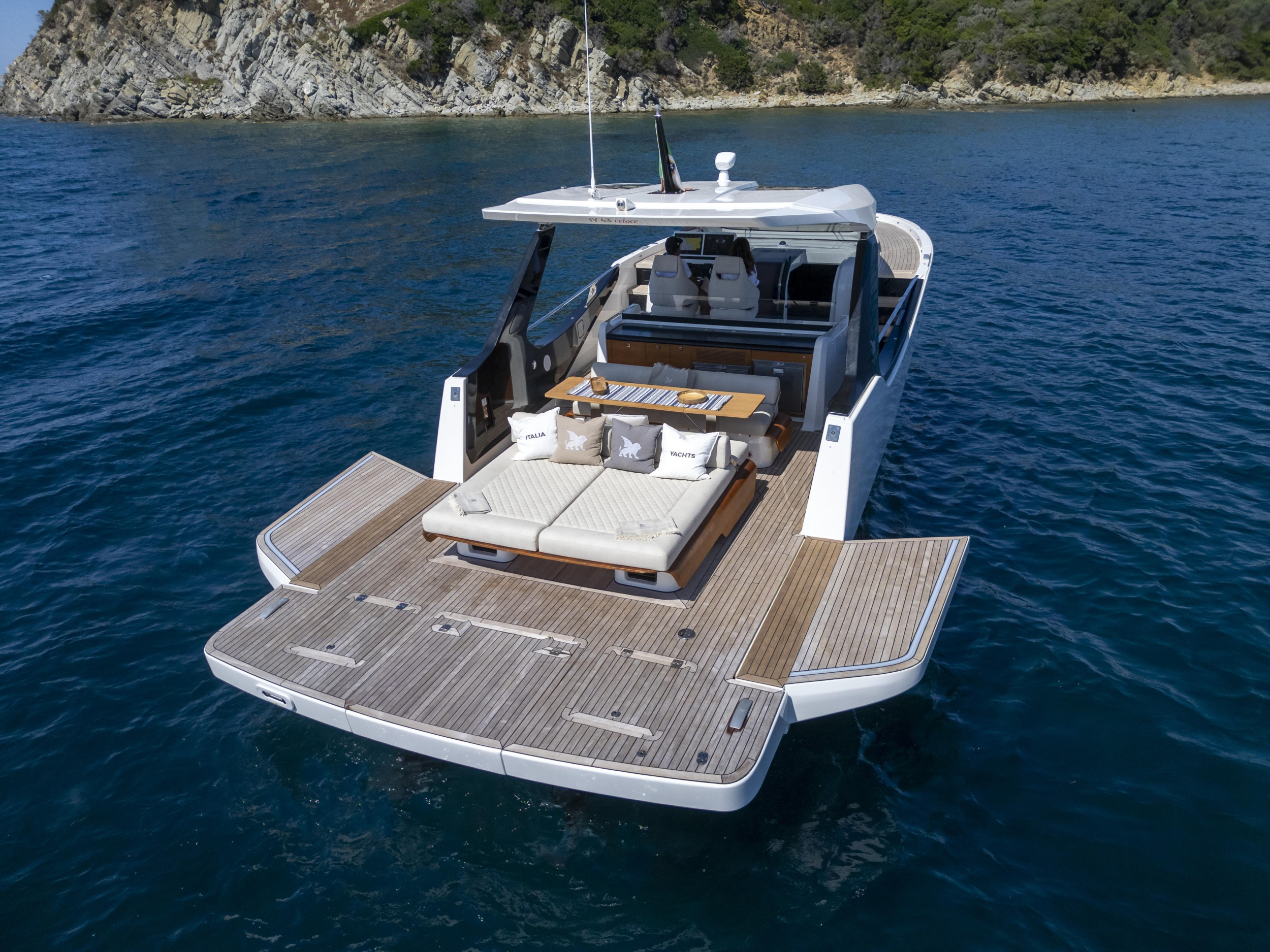 IY 43 Veloce — photo 36