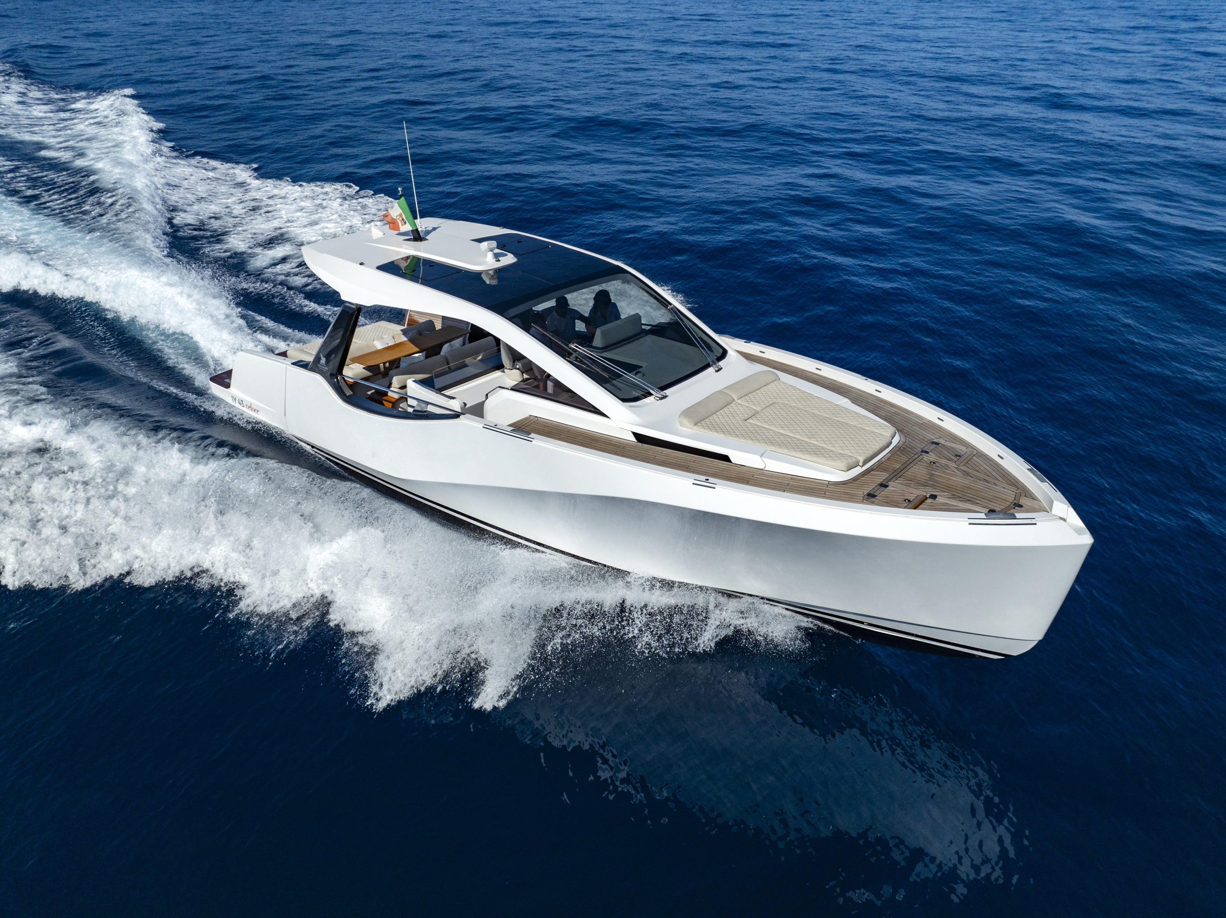 IY 43 Veloce — photo 18