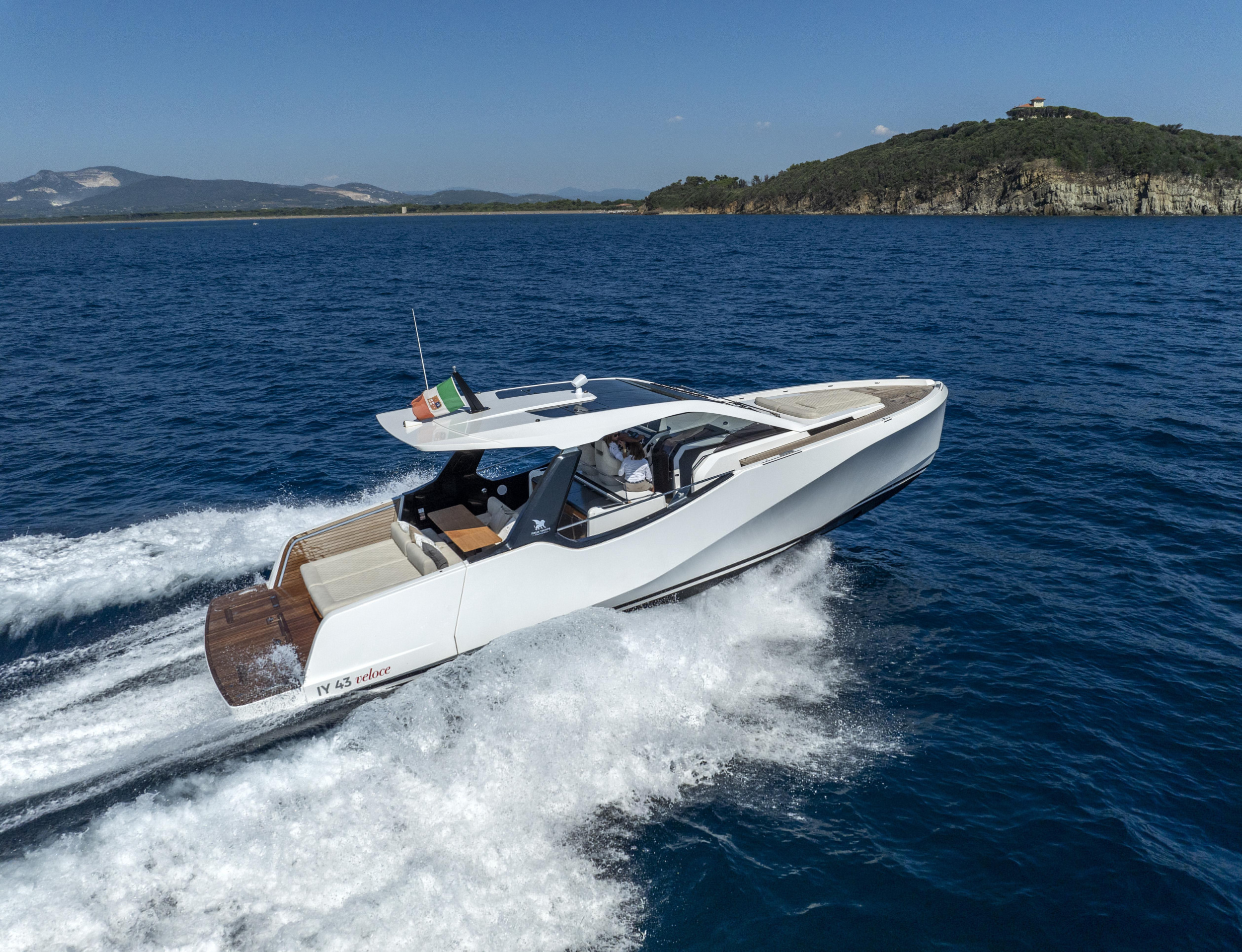 IY 43 Veloce — photo 7