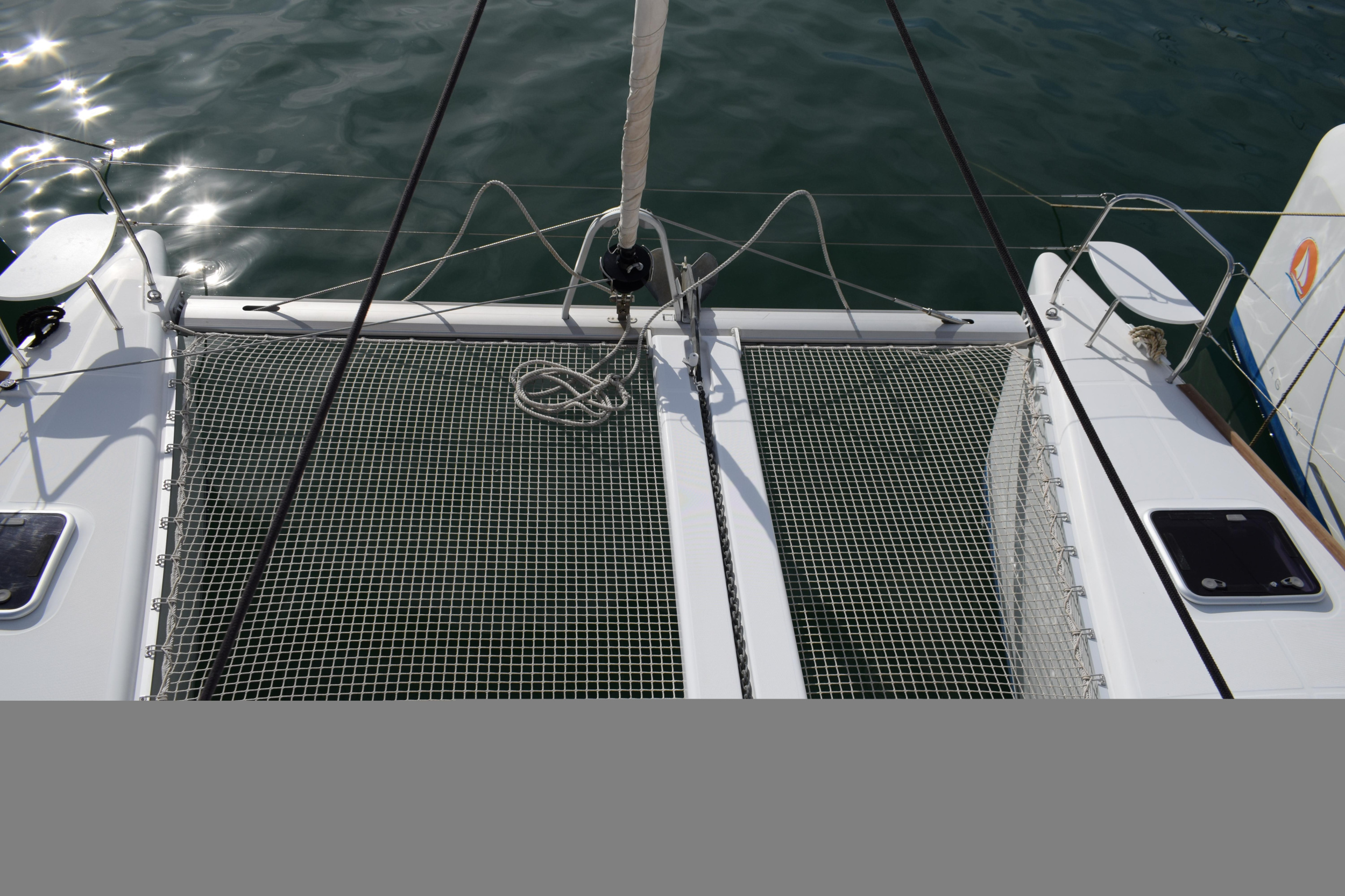 Lagoon 380 — photo 5