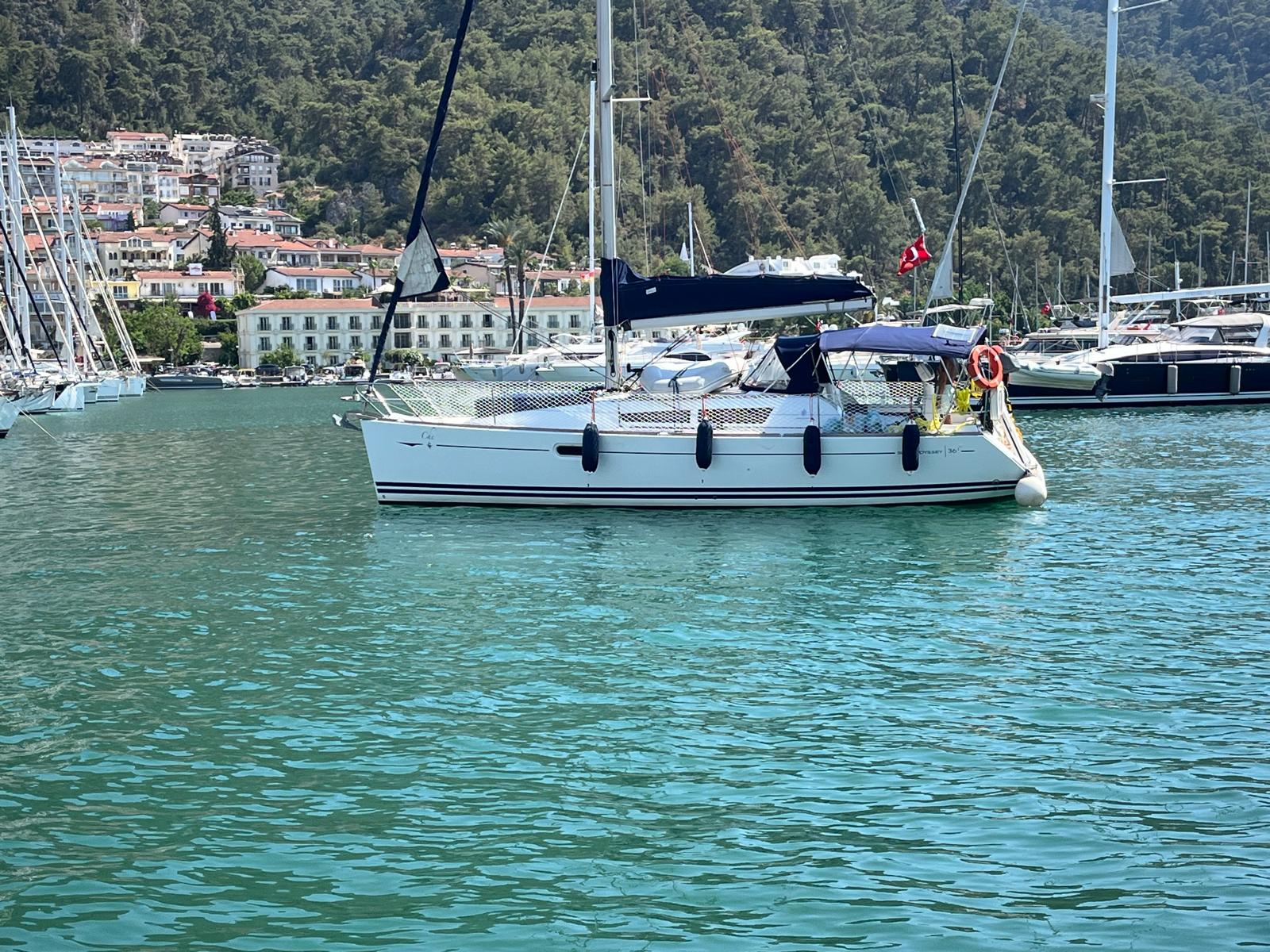 Sun Odyssey 36i — photo 1