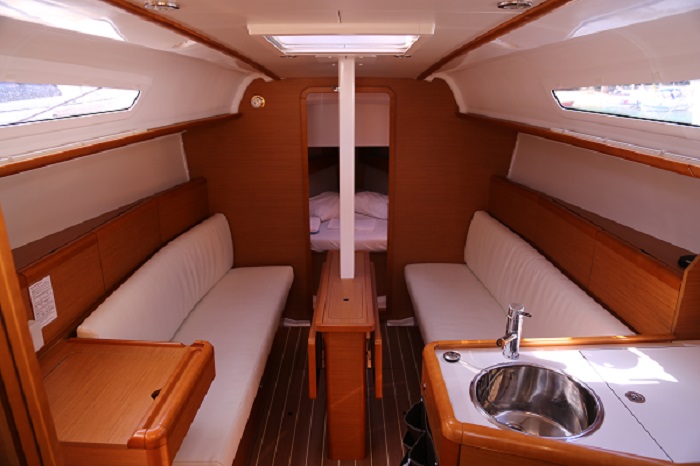 Sun Odyssey 33i — photo 4