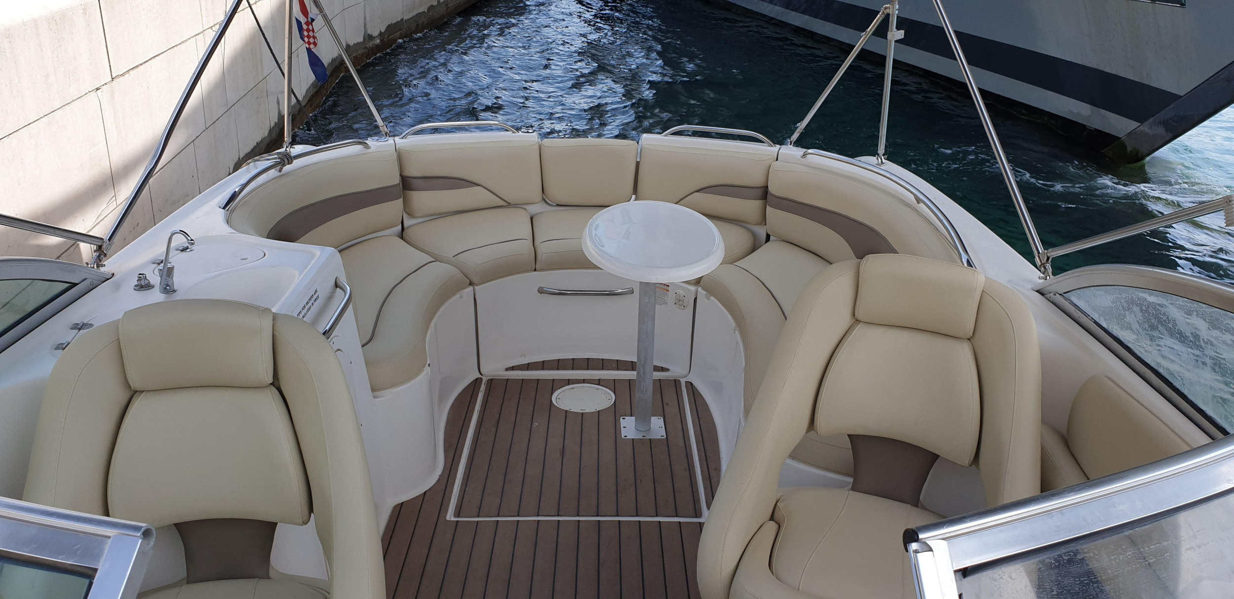 Chaparral 263 Sunesta — photo 7