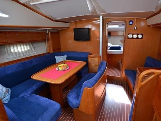 Bavaria 44 Vision — photo 11