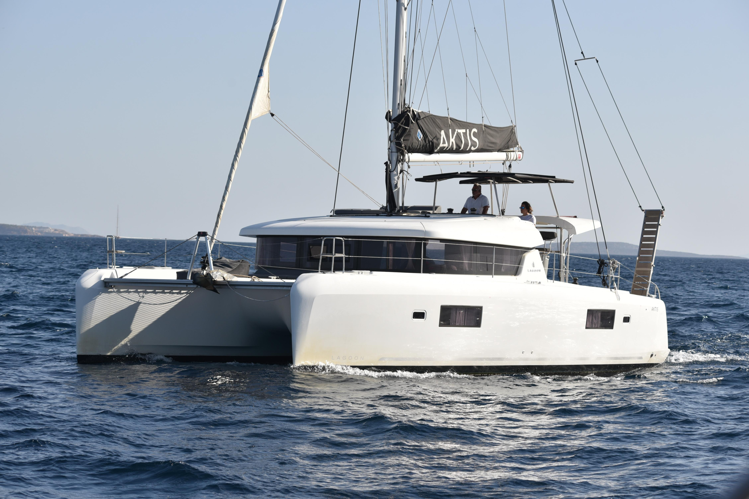 Lagoon 42 — photo 18